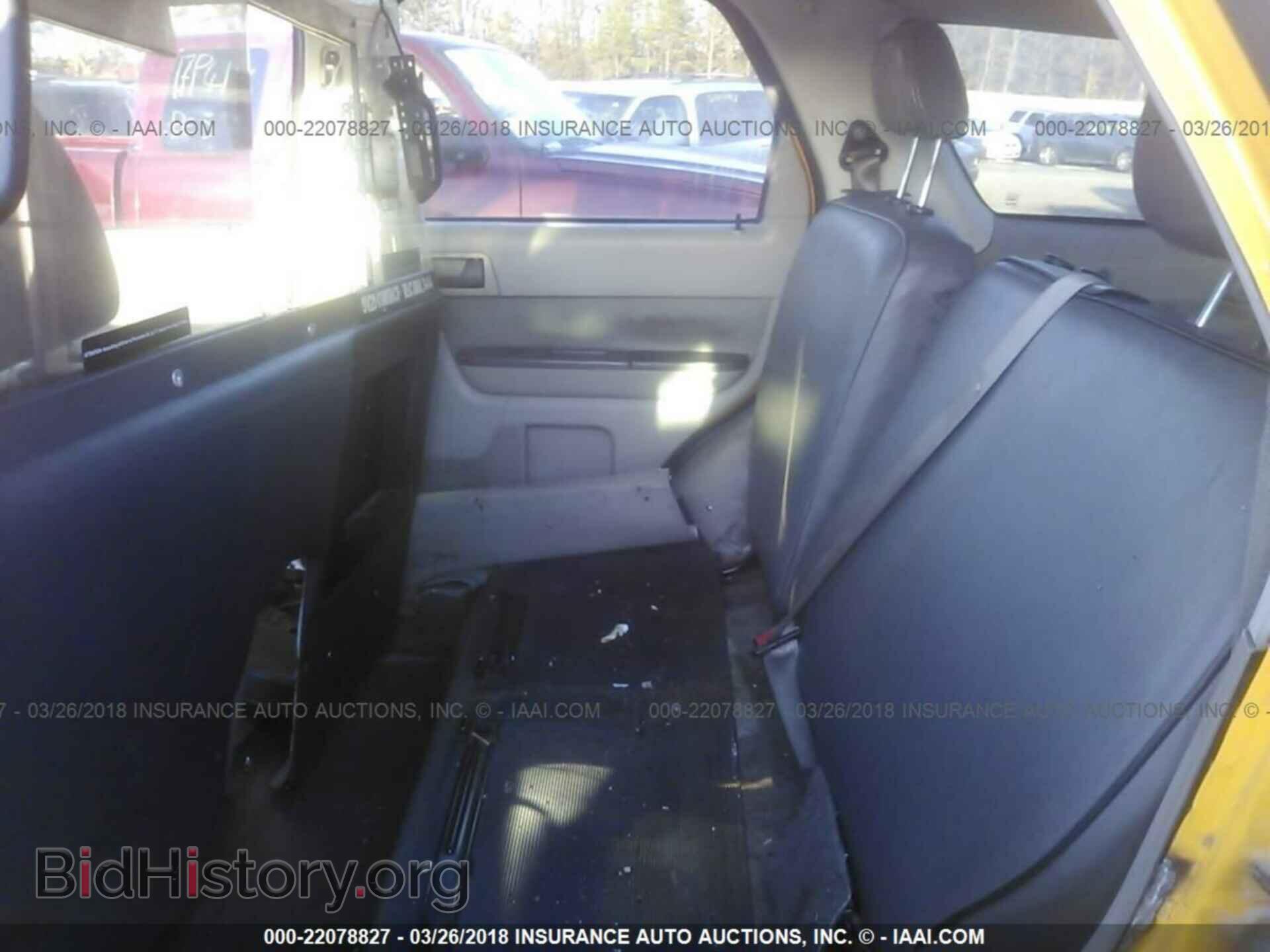 2011 Ford Escape - VIN: 1FMCU4K39BKA16507 - Фото 8