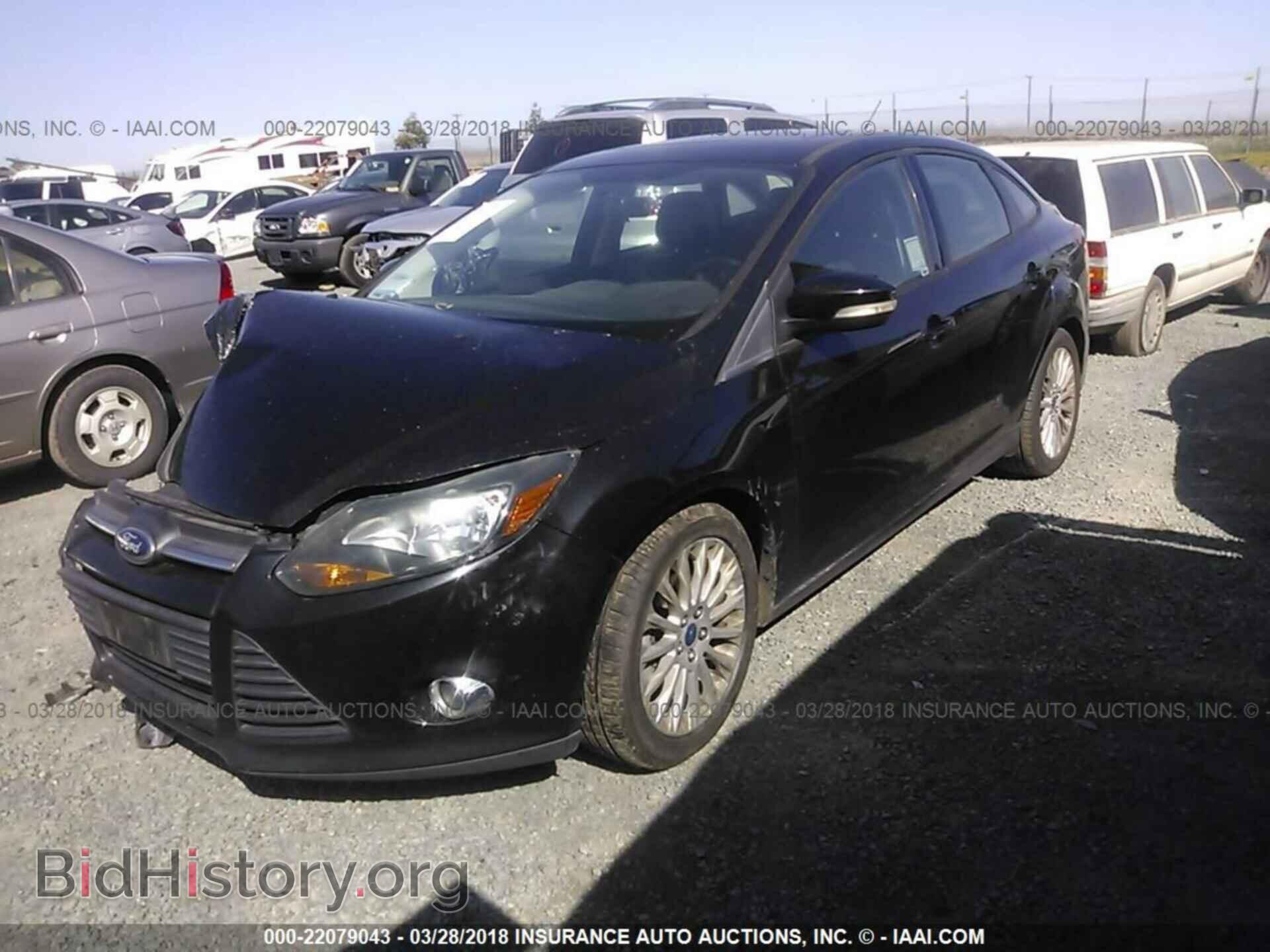 2013 Ford Focus - VIN: 1FADP3F23DL291112 - Photo 2