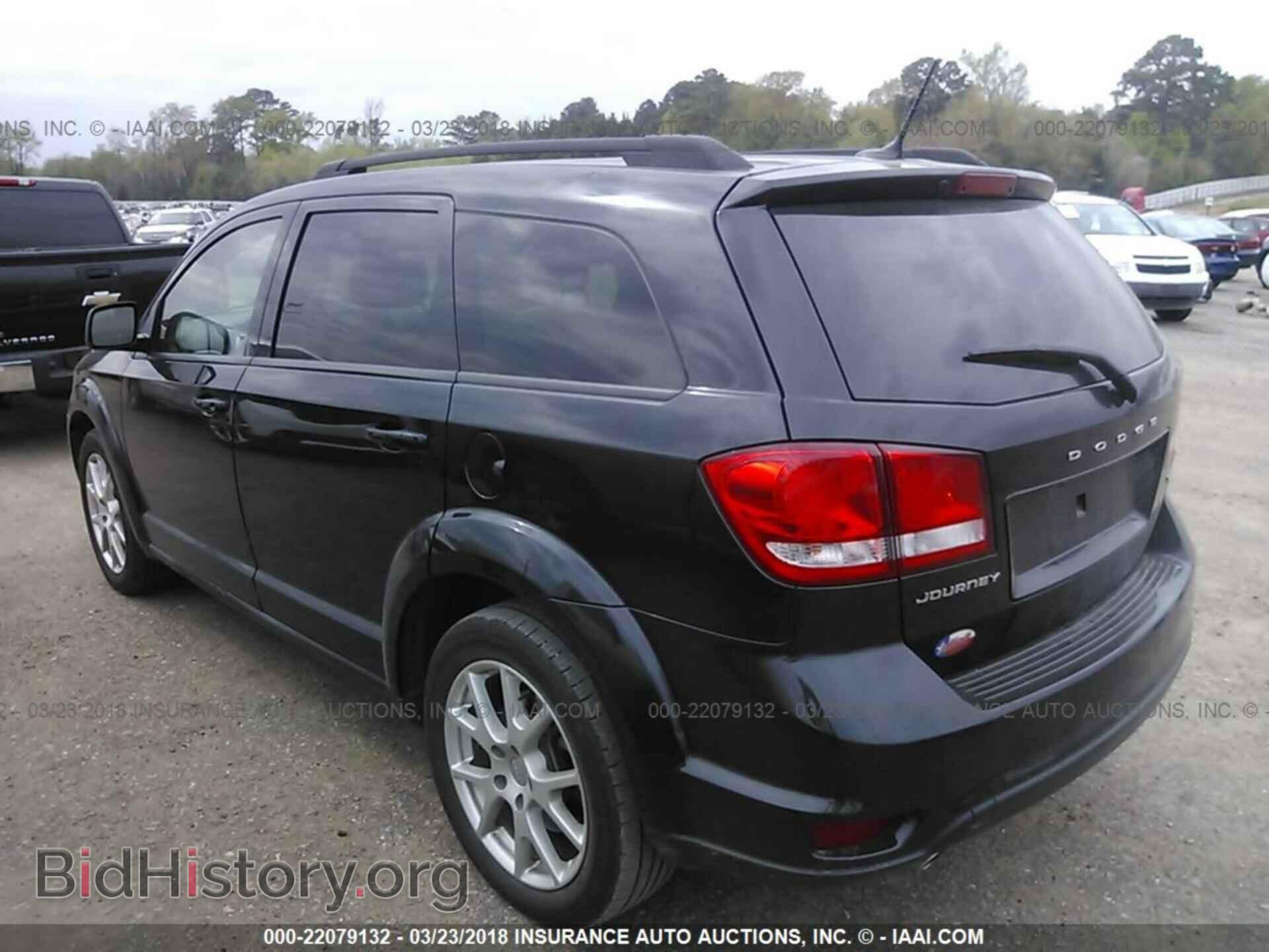 2013 Dodge Journey - VIN: 3C4PDCBG8DT589242 - Photo 3