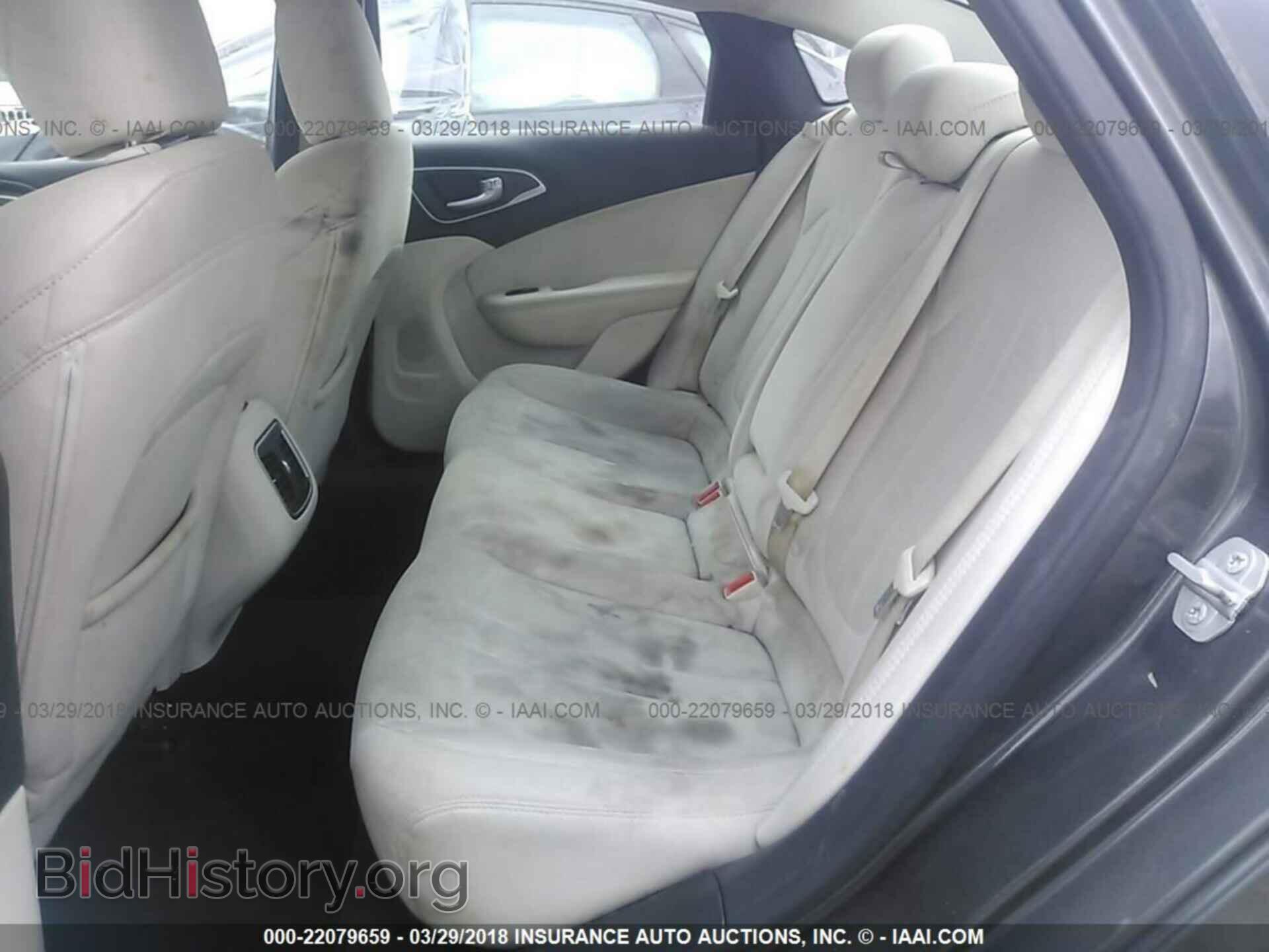2015 Chrysler 200 - VIN: 1C3CCCAB2FN569566 - Photo 8