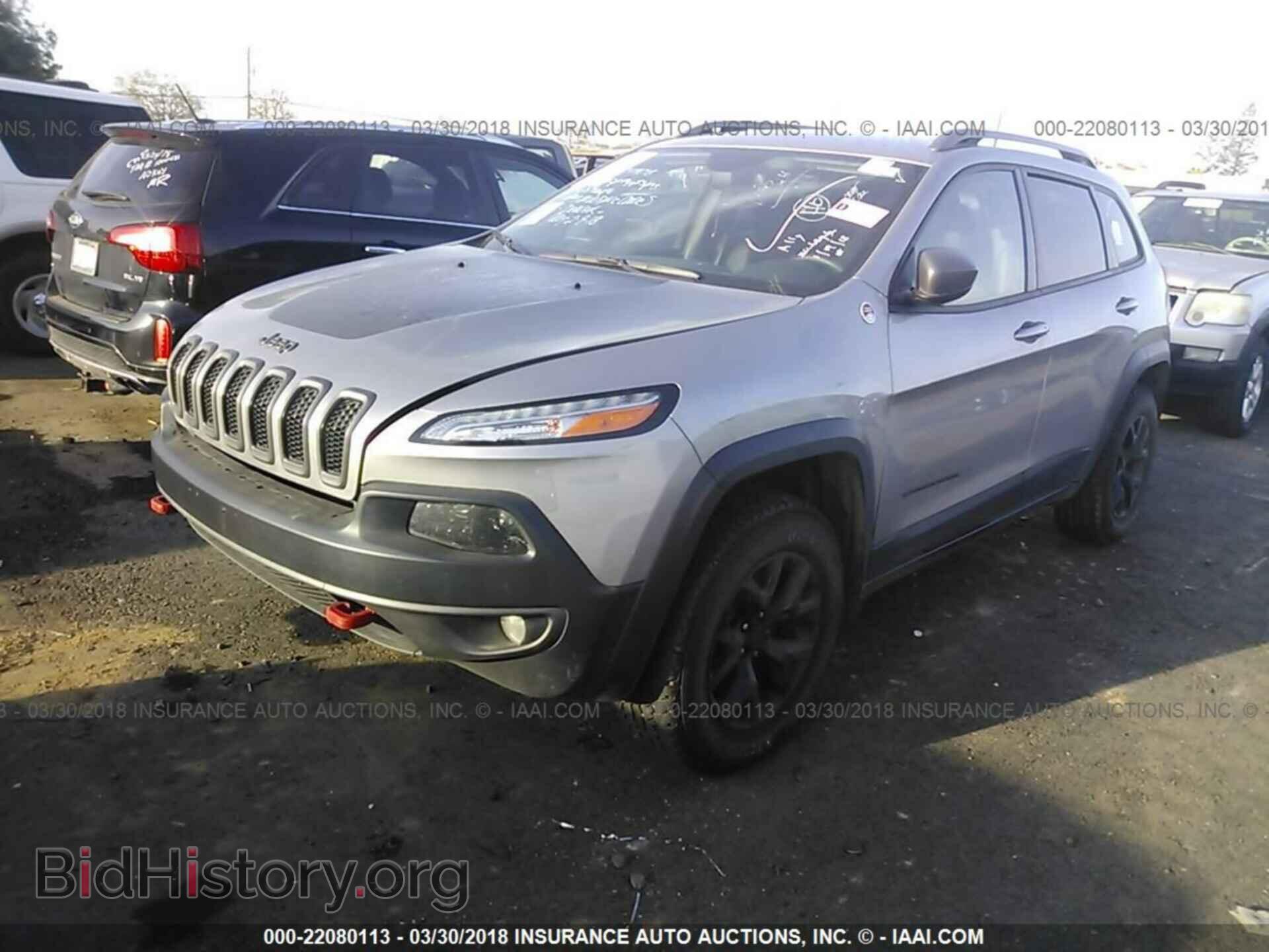 2017 Jeep Cherokee - VIN: 1C4PJMBS0HW521469 - Photo 2