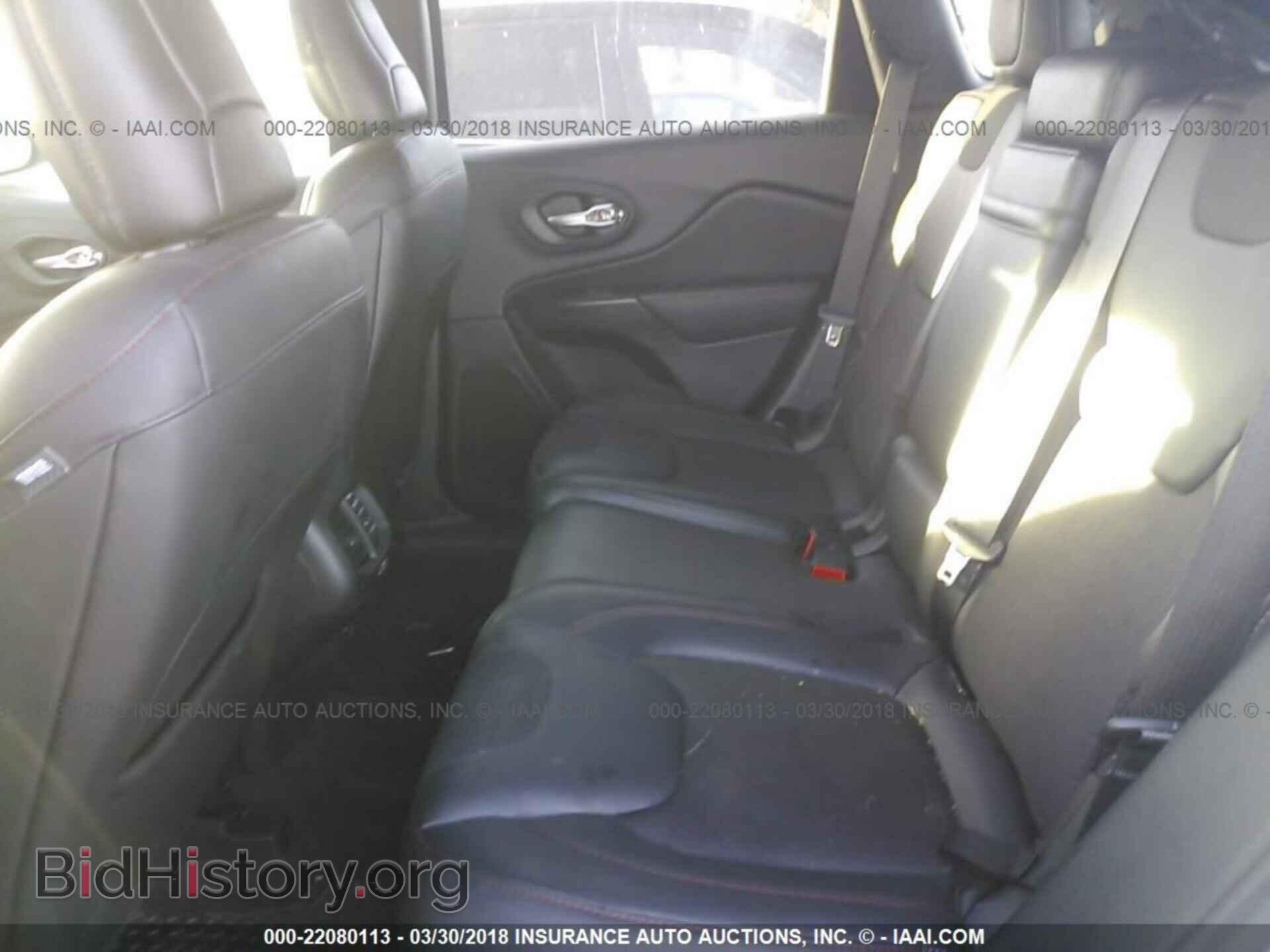 2017 Jeep Cherokee - VIN: 1C4PJMBS0HW521469 - Photo 8