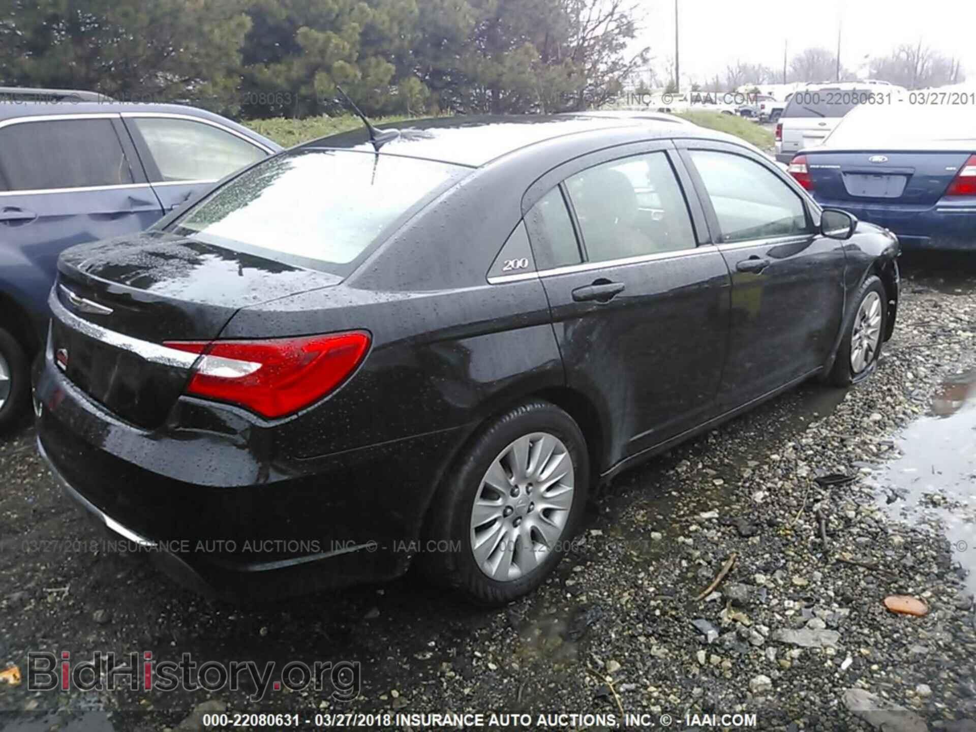2013 Chrysler 200 - VIN: 1C3CCBAB8DN685670 - Photo 4