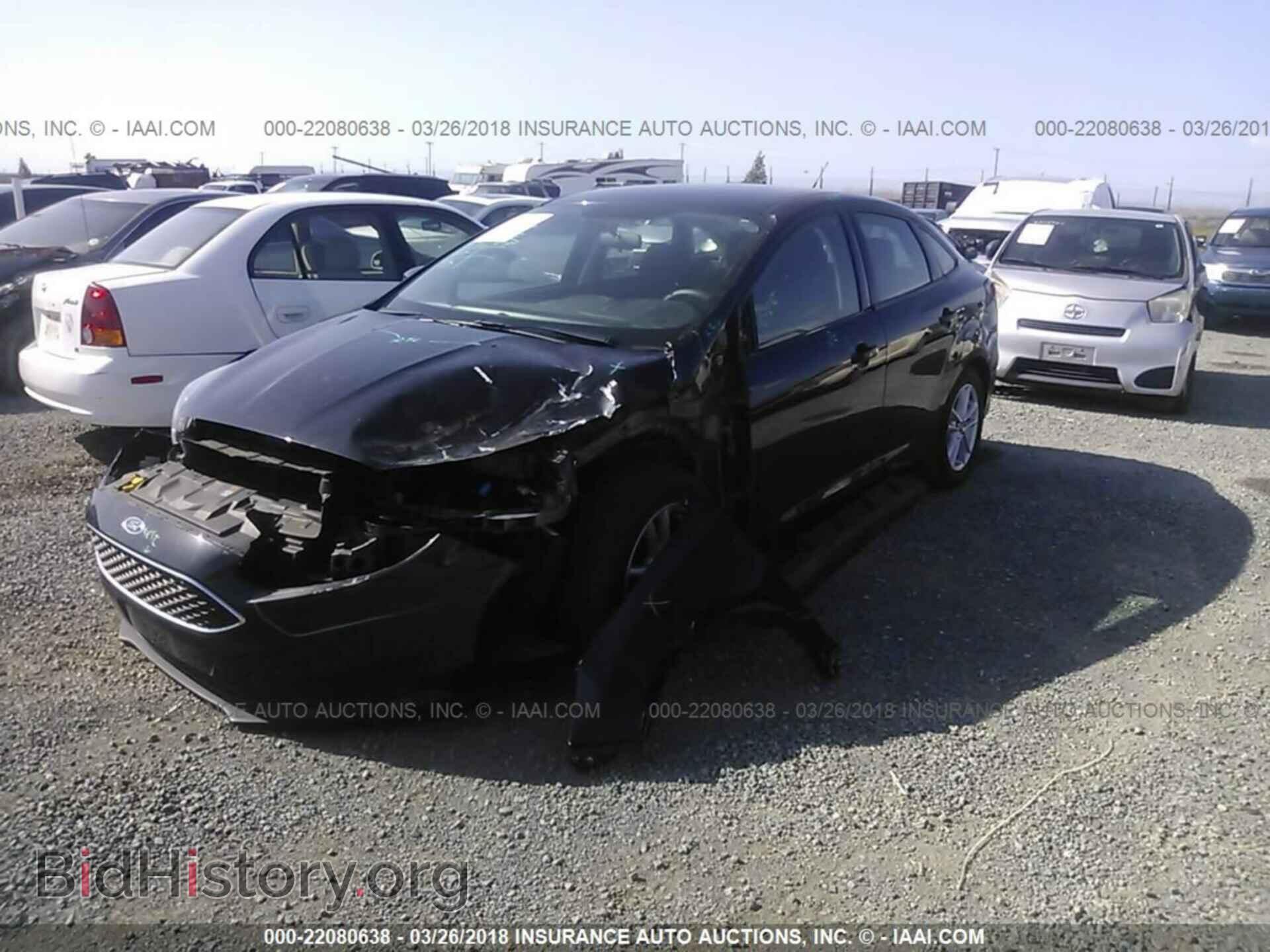 2015 Ford Focus - VIN: 1FADP3F2XFL256392 - Photo 2