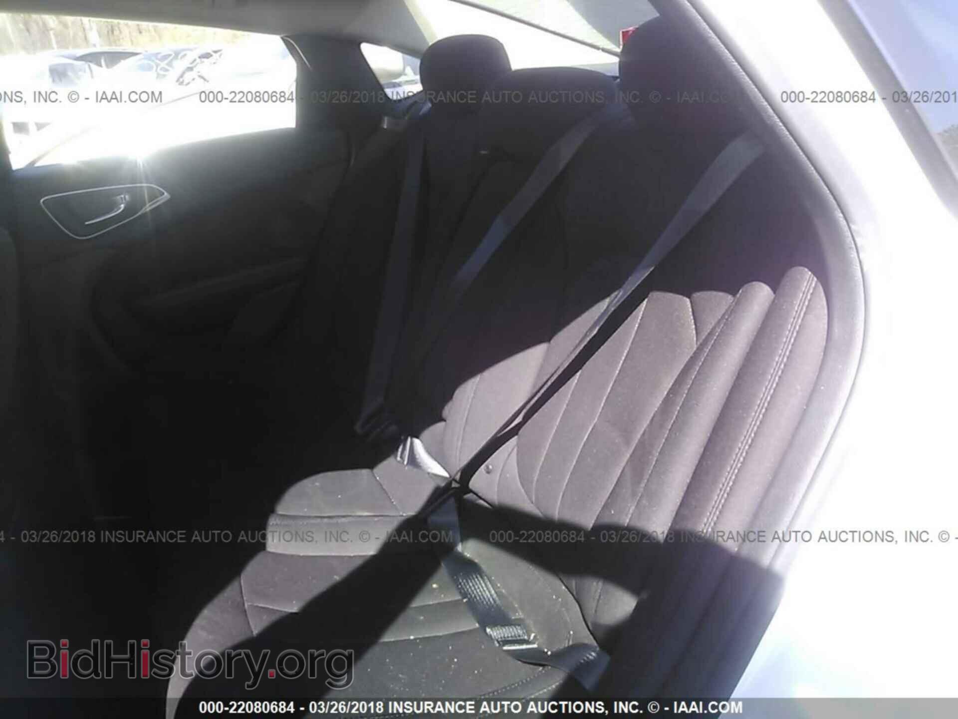 2015 Chrysler 200 - VIN: 1C3CCCAB0FN536730 - Photo 8