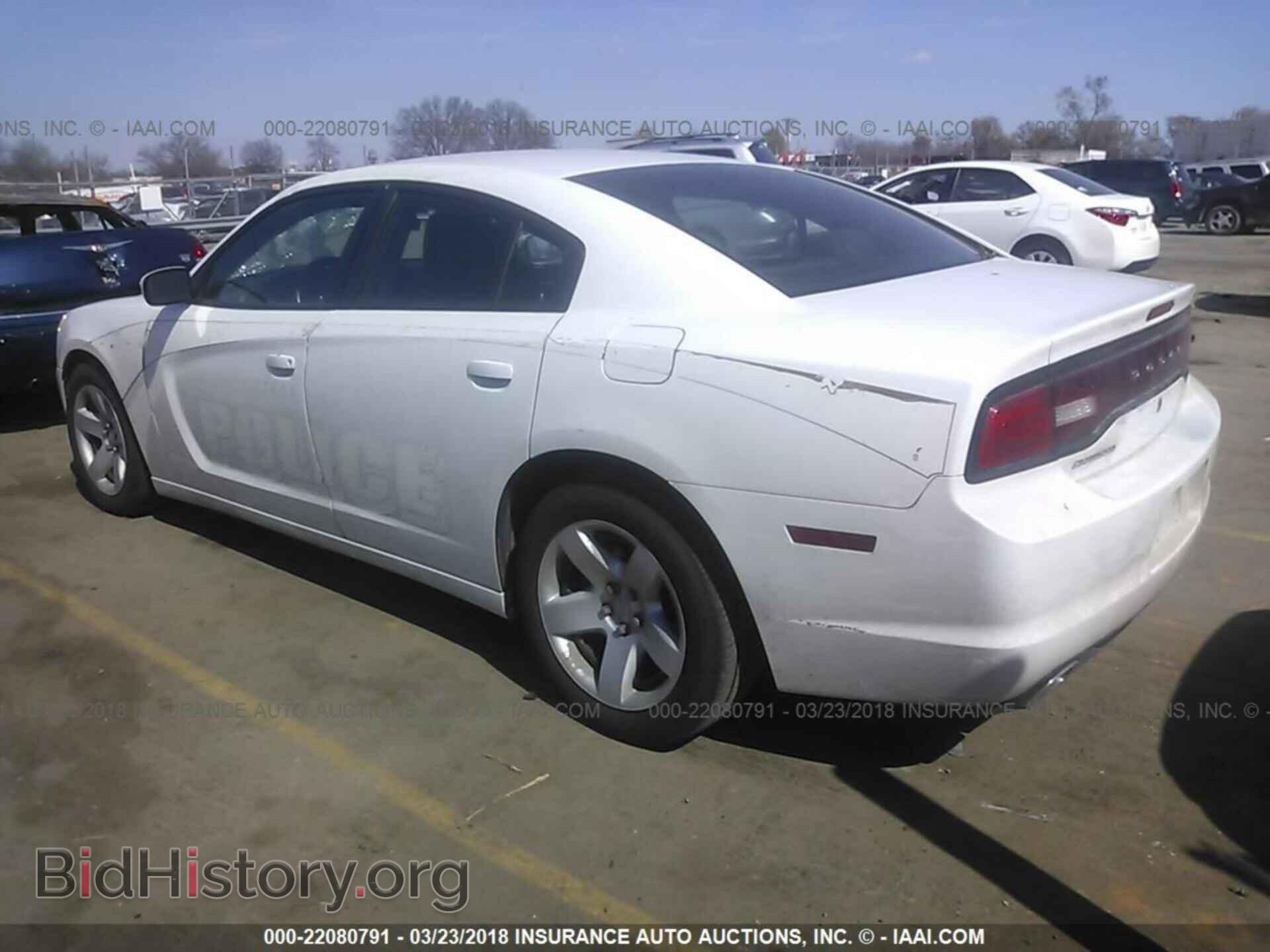 2012 Dodge Charger - VIN: 2C3CDXAT4CH134677 - Photo 3