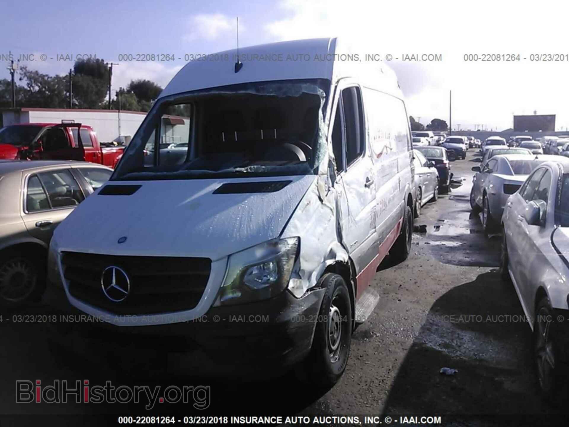 2015 Mercedes-benz Sprinter - VIN: WD3PE7CC4F5994964 - Фото 2