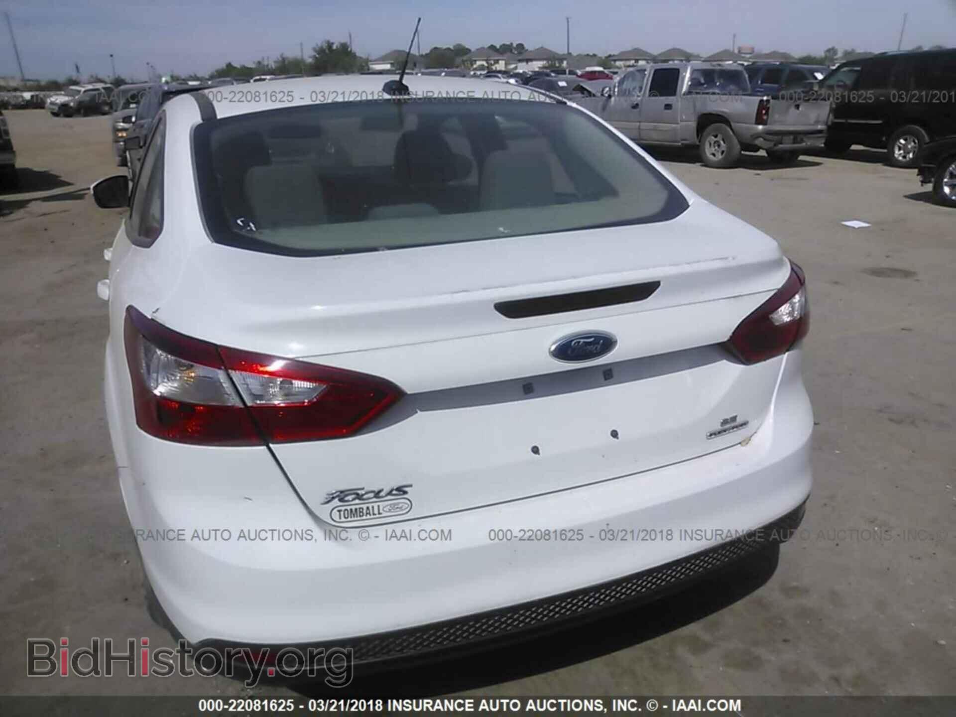 2014 Ford Focus - VIN: 1FADP3F24EL451404 - Photo 6