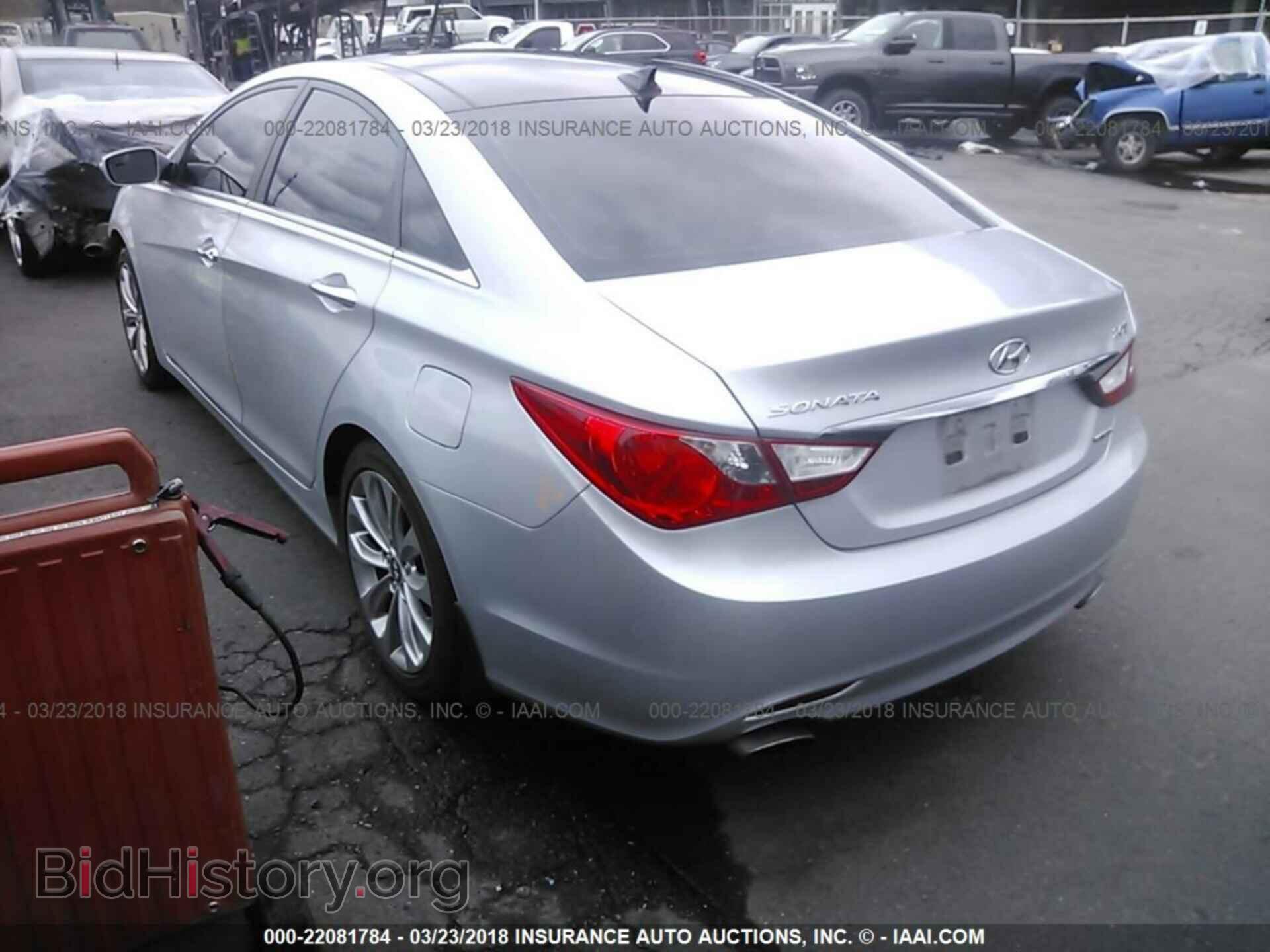 2012 Hyundai Sonata - VIN: 5NPEC4AB4CH482760 - Фото 3