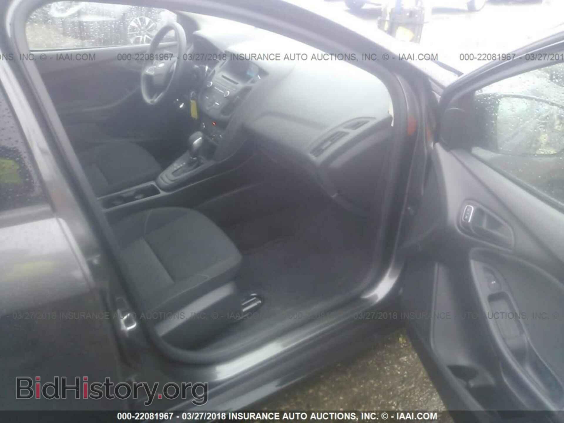 2015 Ford Focus - VIN: 1FADP3E20FL373125 - Photo 5