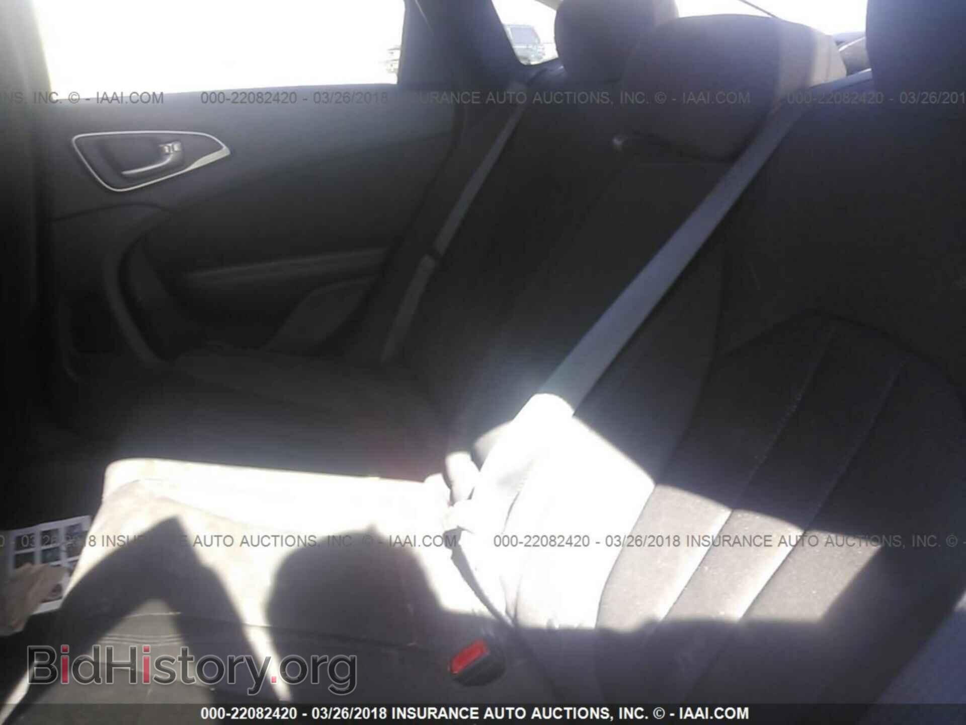 2015 Chrysler 200 - VIN: 1C3CCCAB4FN741659 - Photo 8
