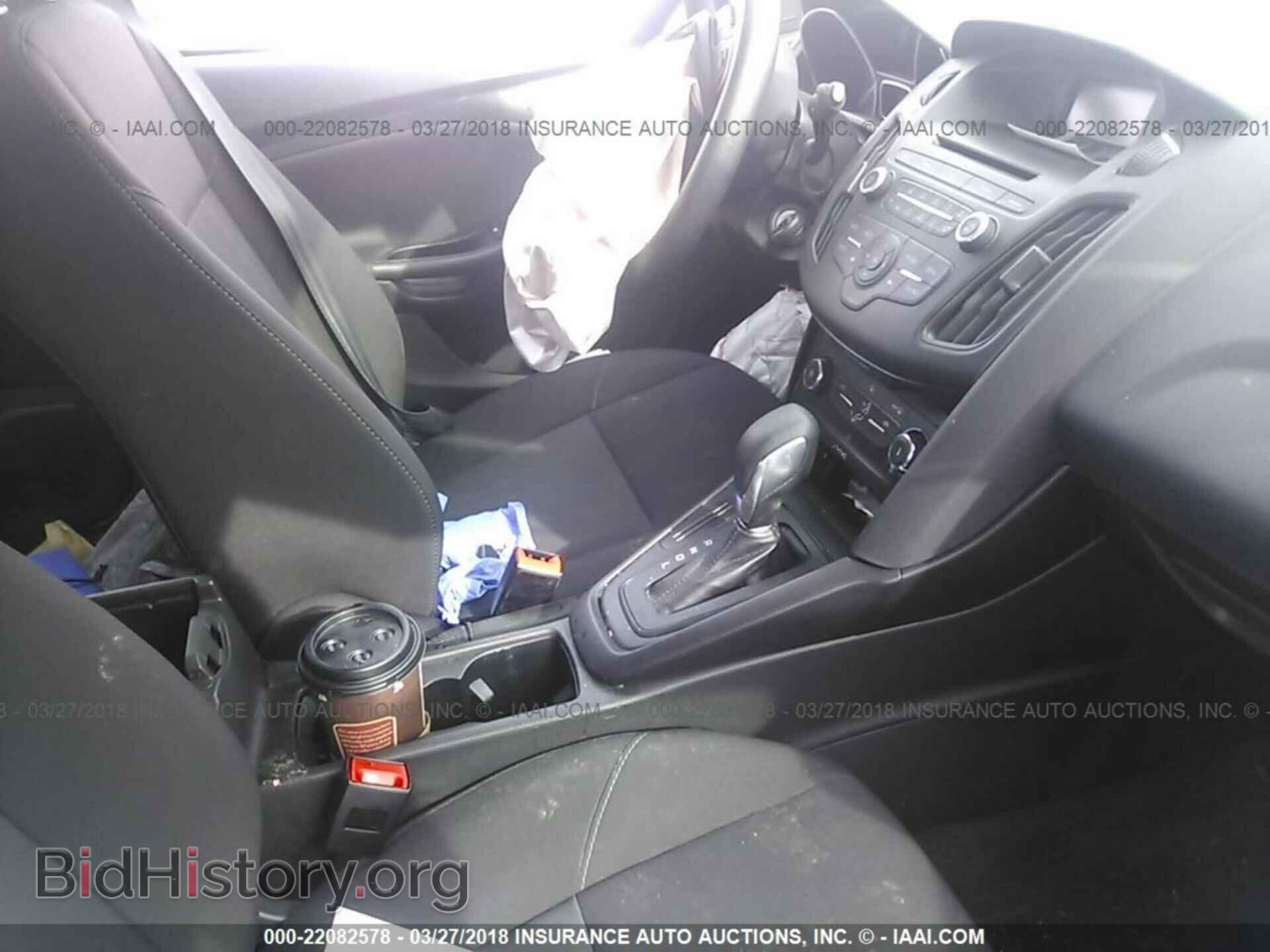 2017 Ford Focus - VIN: 1FADP3K28HL311723 - Photo 5