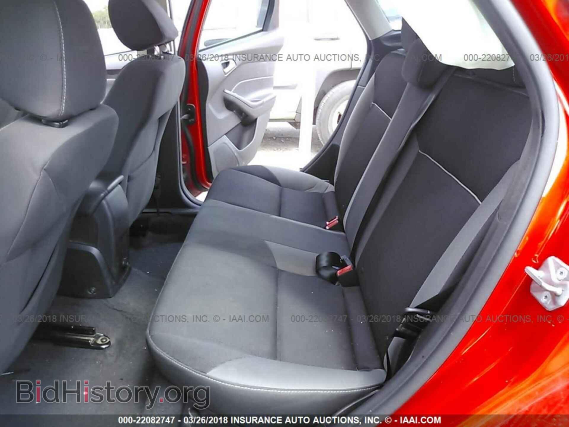 2014 Ford Focus - VIN: 1FADP3F29EL260657 - Photo 8
