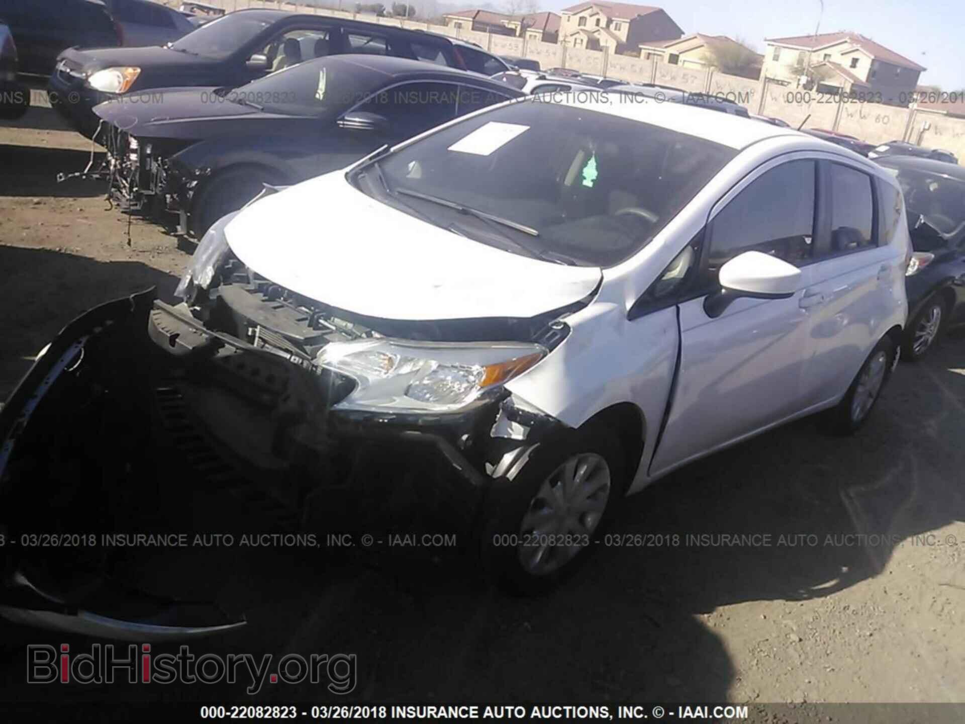 2016 Nissan Versa note - VIN: 3N1CE2CP0GL361036 - Photo 2