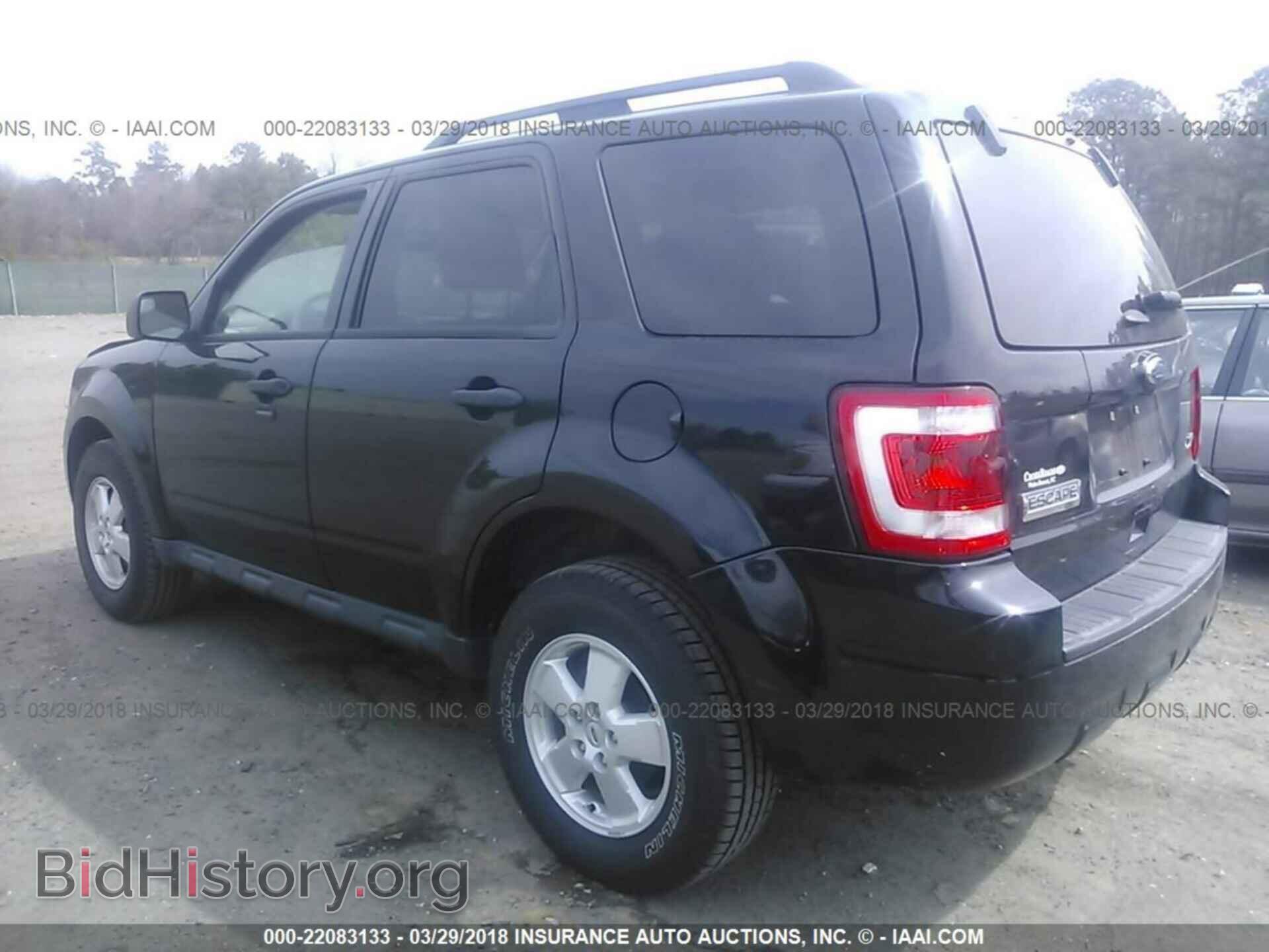 2012 Ford Escape - VIN: 1FMCU0DG7CKA98196 - Фото 3