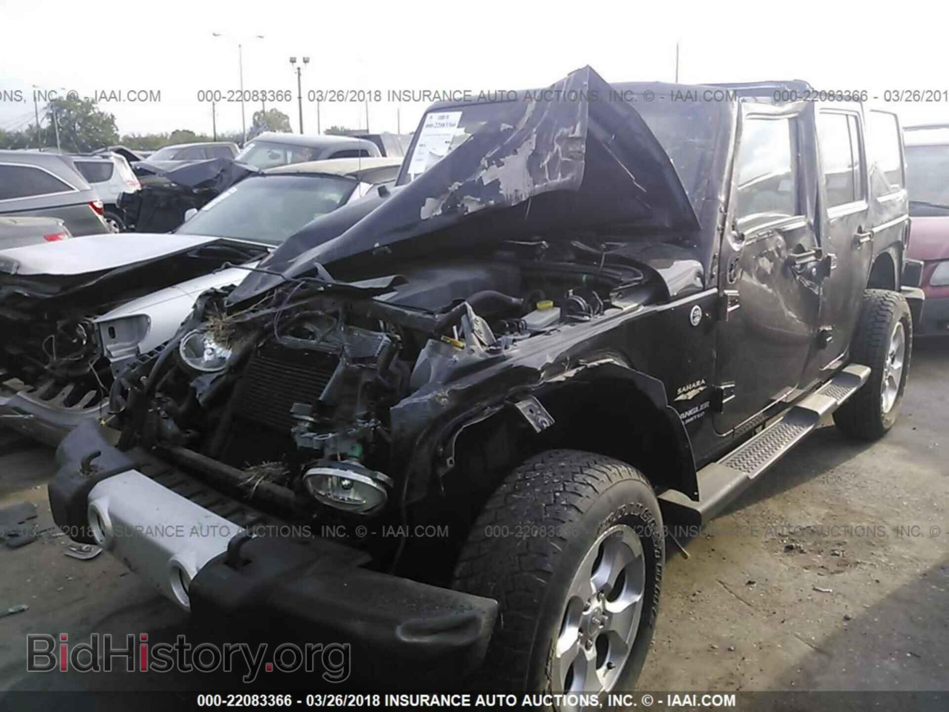 2013 Jeep Wrangler - VIN: 1C4HJWEG0DL655756 - Фото 2