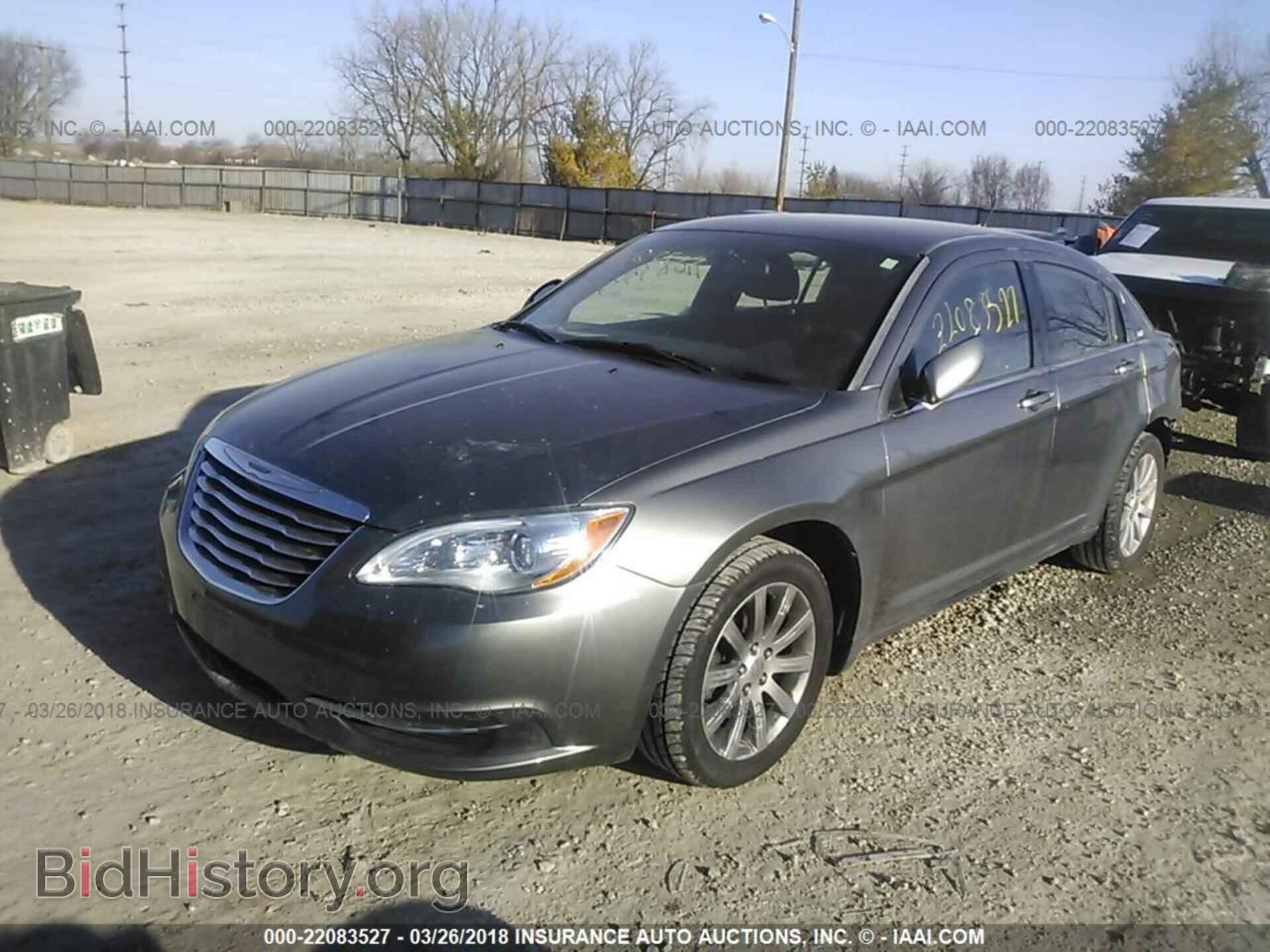 2013 Chrysler 200 - VIN: 1C3CCBBB9DN538594 - Photo 2