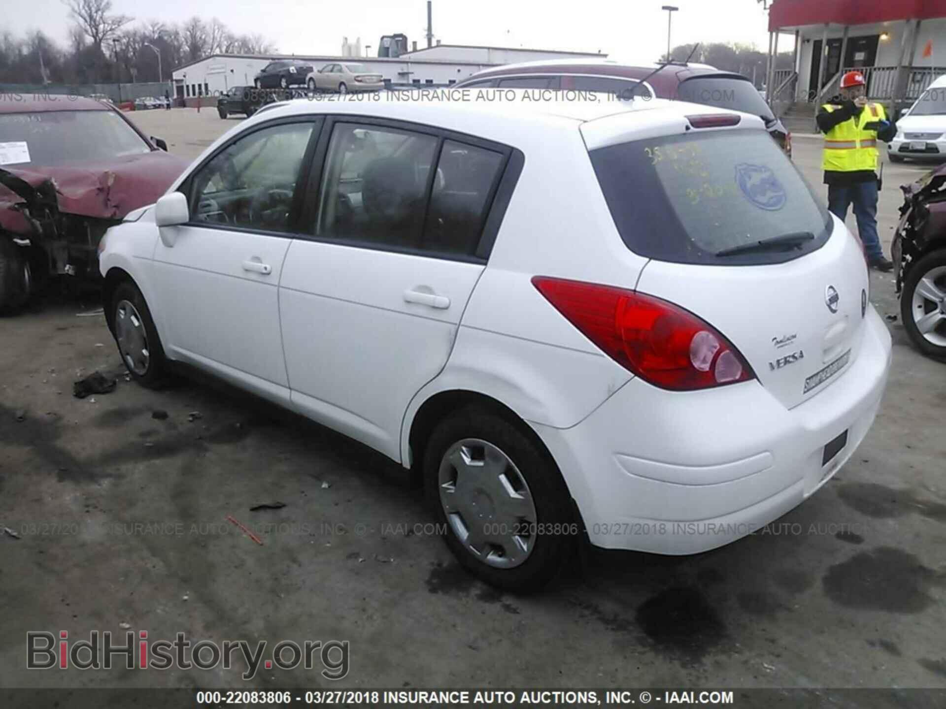2011 Nissan Versa - VIN: 3N1BC1CP2BL490836 - Фото 3