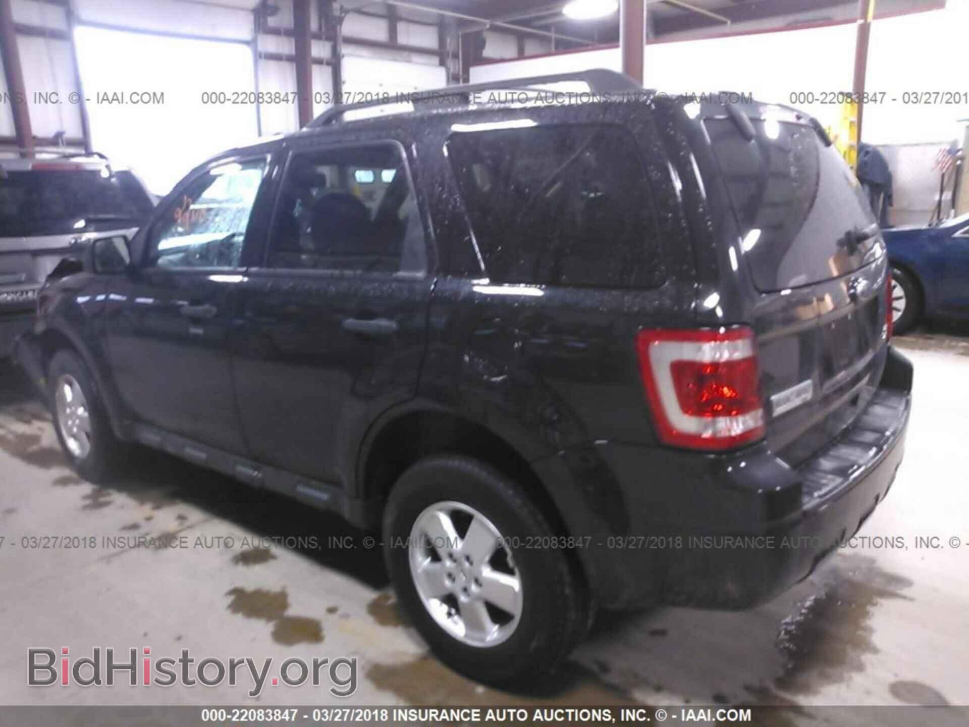 2011 Ford Escape - VIN: 1FMCU0DG3BKA43209 - Photo 3