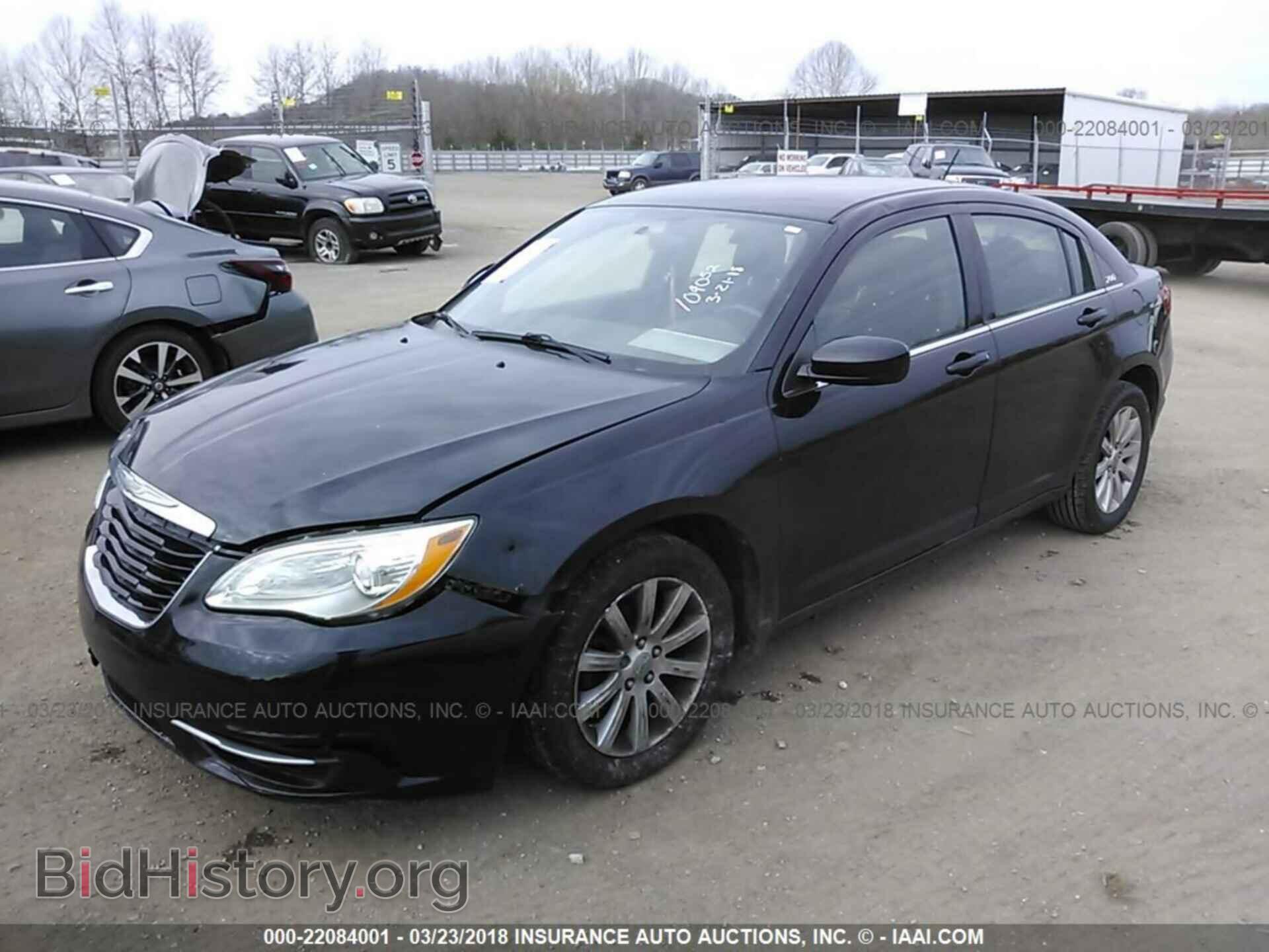 2012 Chrysler 200 - VIN: 1C3CCBBBXCN146108 - Photo 2