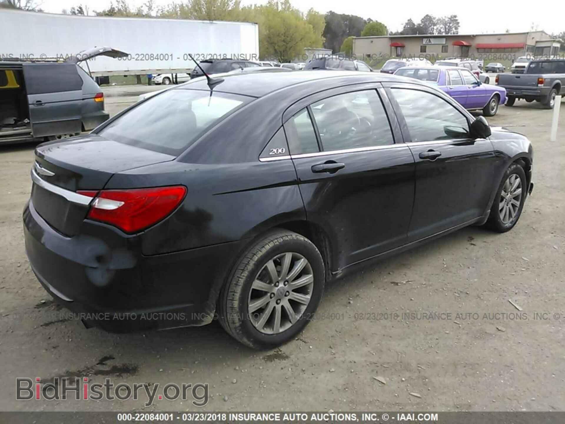 2012 Chrysler 200 - VIN: 1C3CCBBBXCN146108 - Photo 4