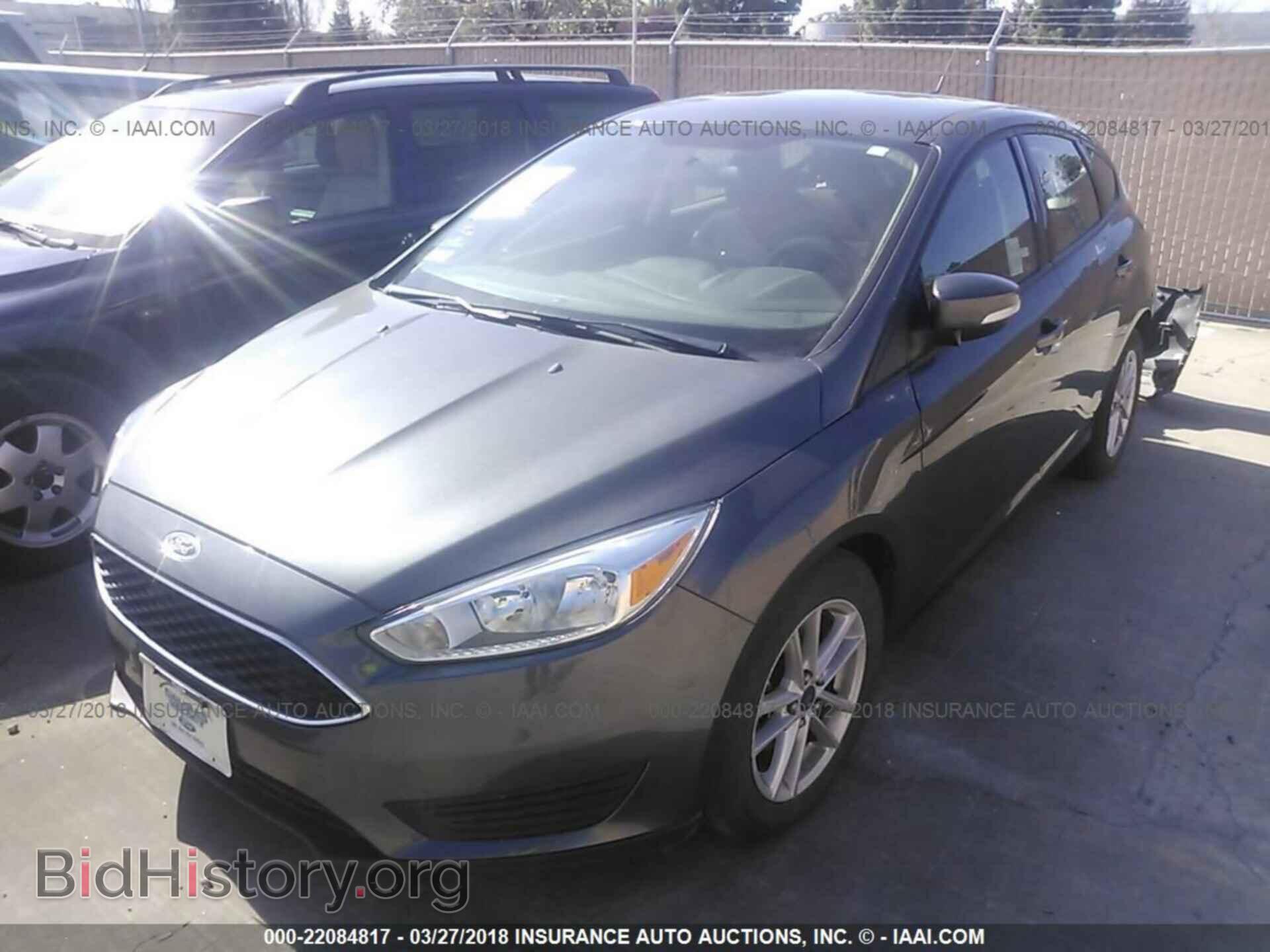 2016 Ford Focus - VIN: 1FADP3K28GL254874 - Photo 2