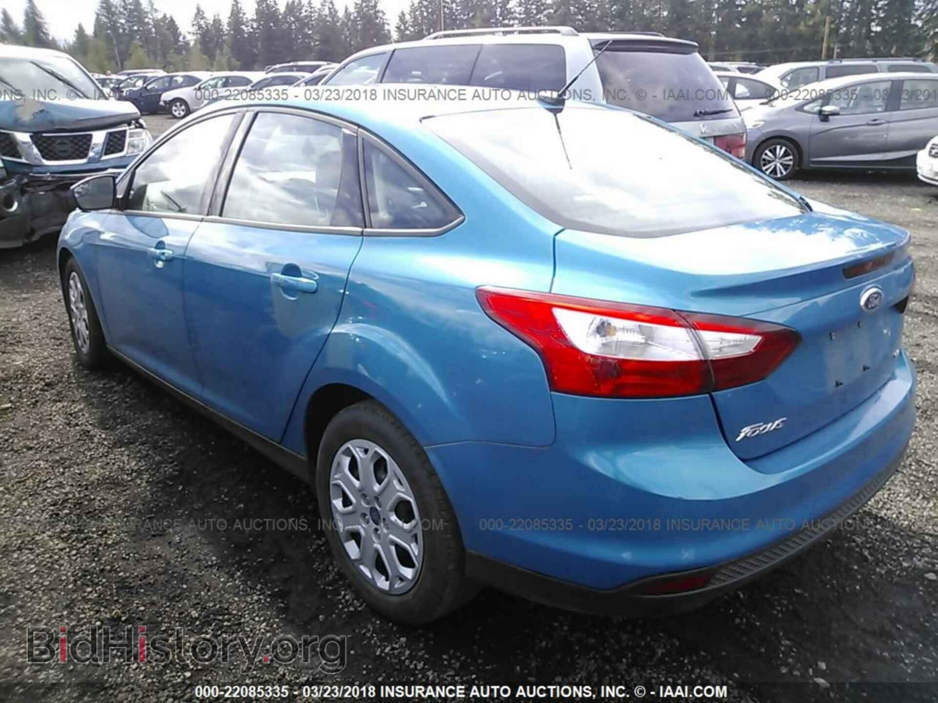 2012 Ford Focus - VIN: 1FAHP3F21CL189825 - Photo 3