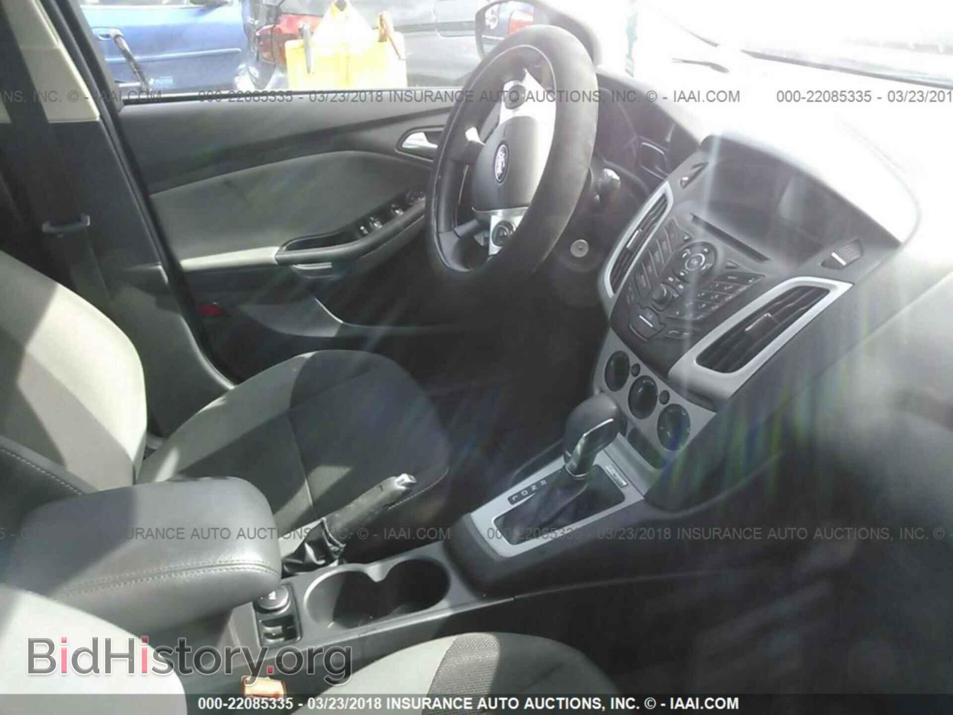2012 Ford Focus - VIN: 1FAHP3F21CL189825 - Photo 5