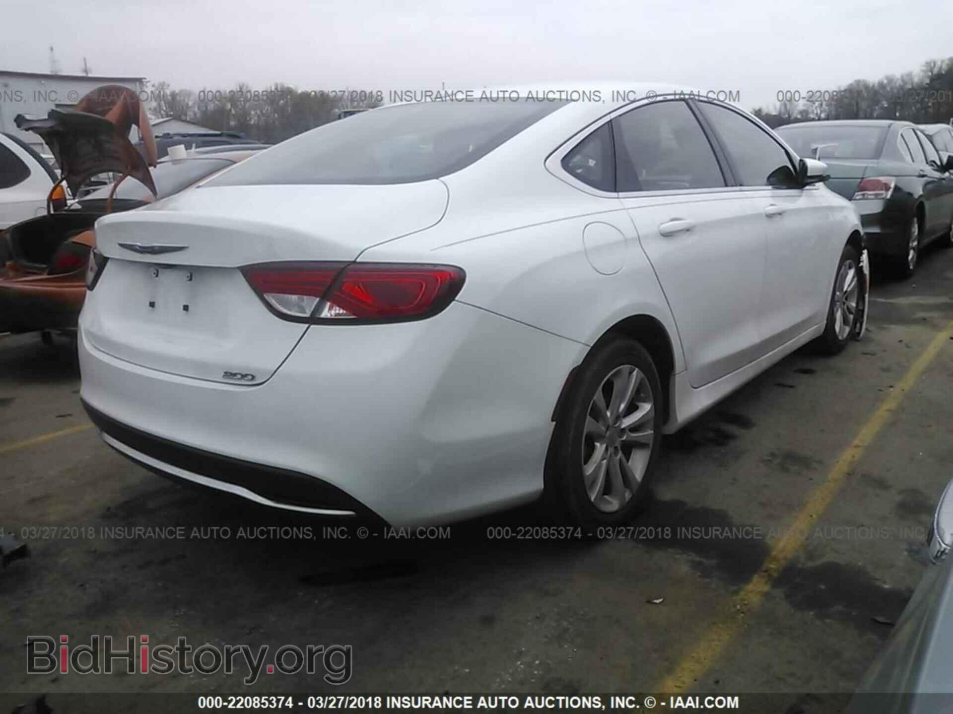 2015 Chrysler 200 - VIN: 1C3CCCAB7FN640714 - Photo 4
