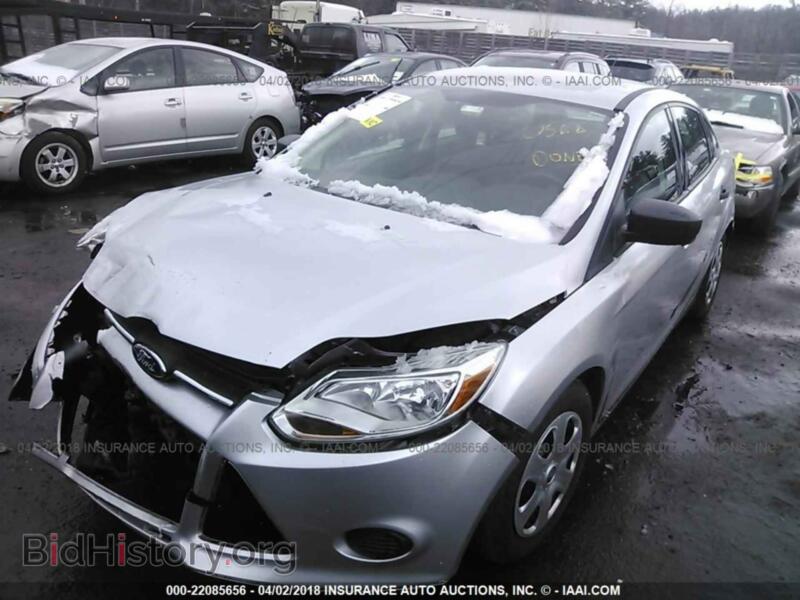 2012 Ford FOCUS (VIN 1FAHP3E26CL149452) — фото 2 из 10