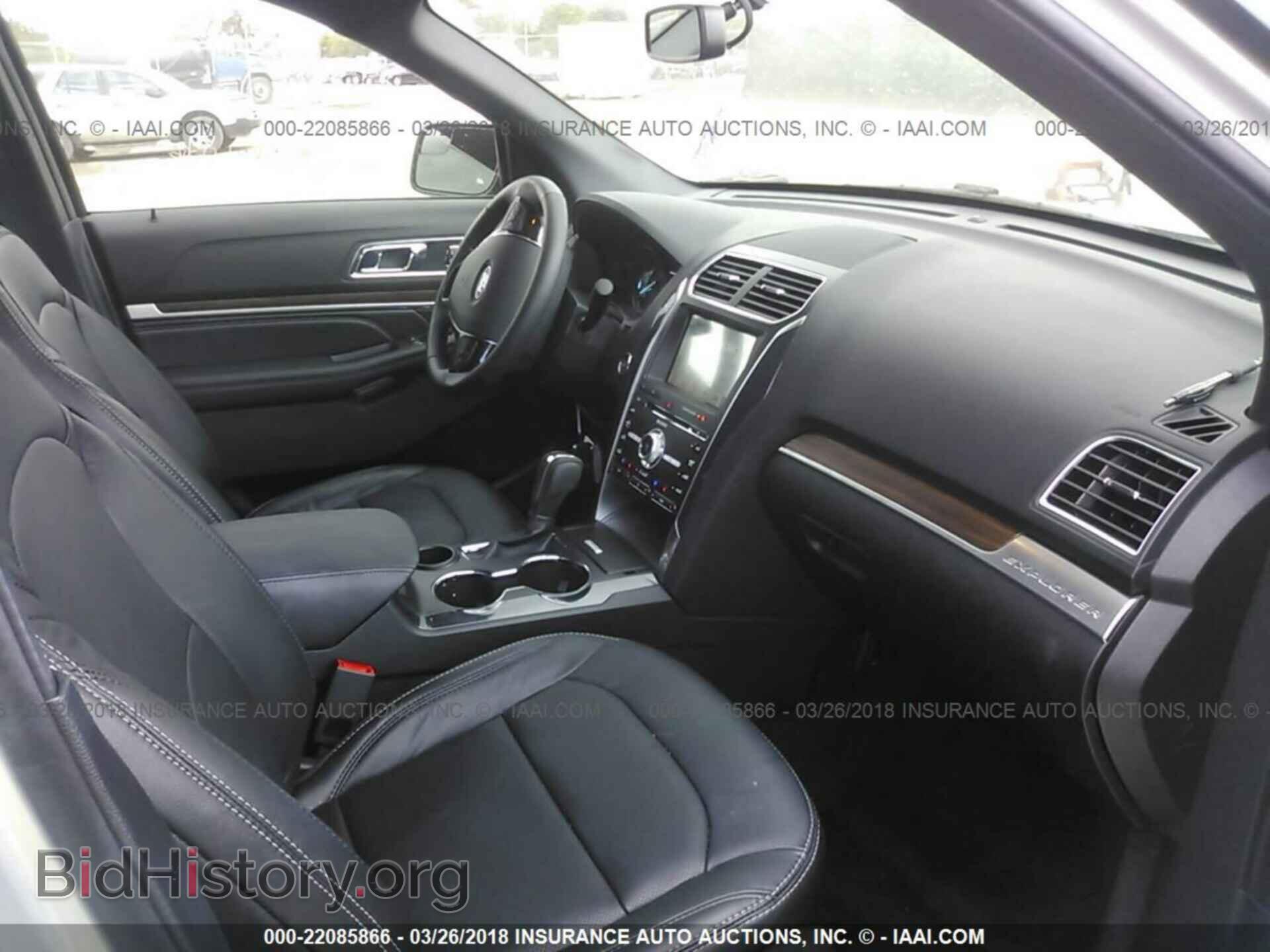 2018 Ford Explorer - VIN: 1FM5K7F80JGA27662 - Photo 5