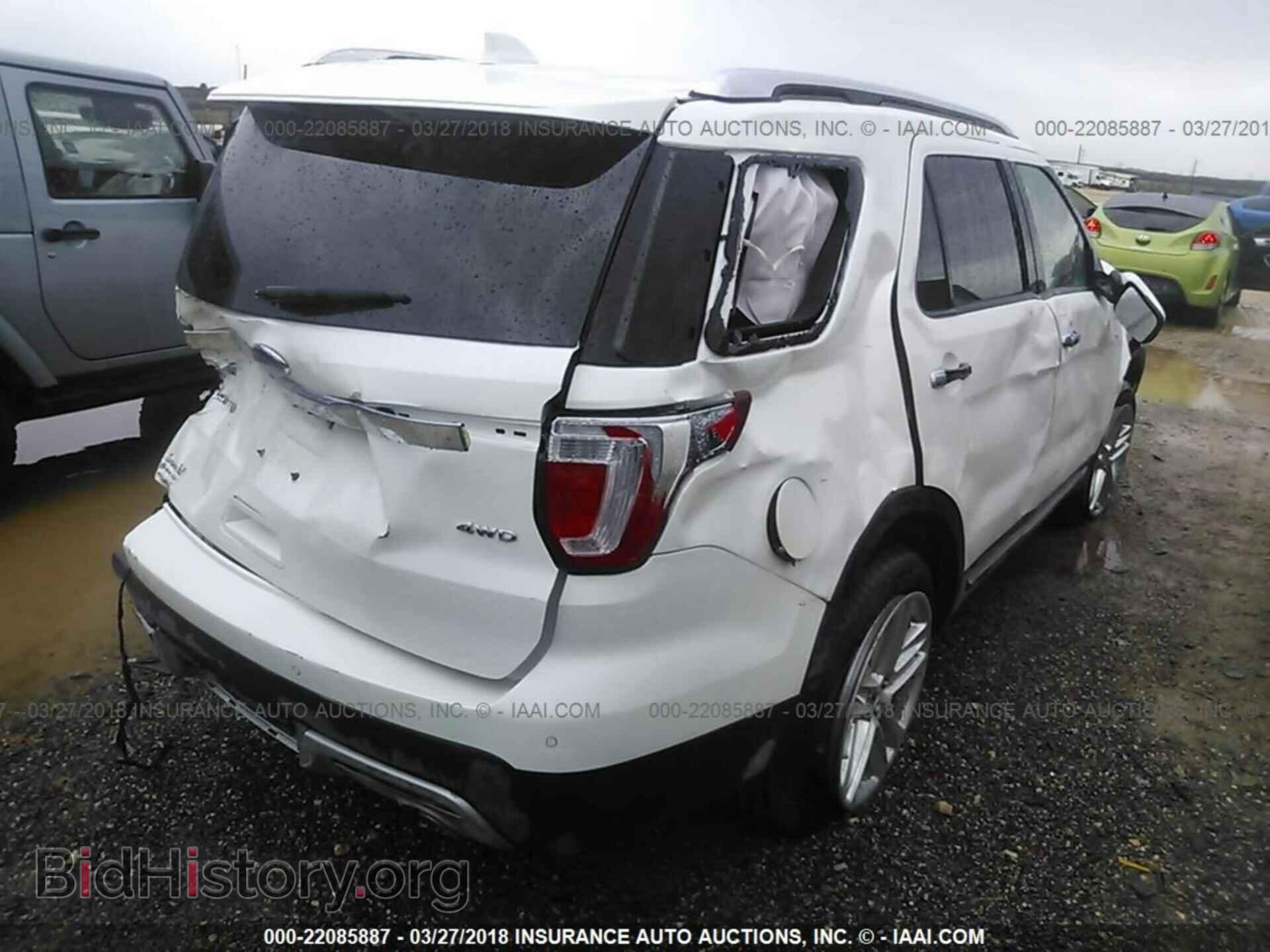 2017 Ford Explorer - VIN: 1FM5K8F84HGD88425 - Photo 4