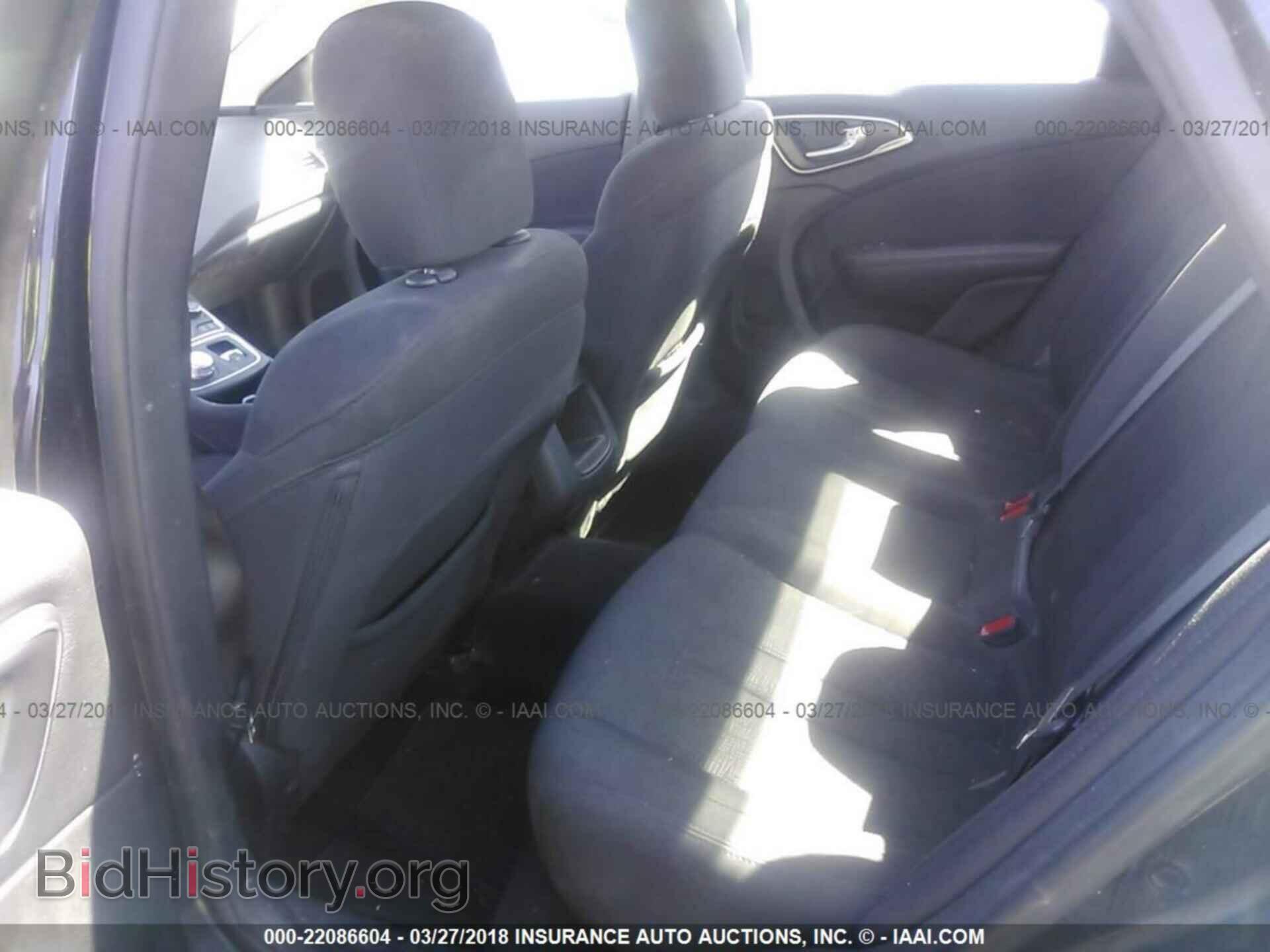 2015 Chrysler 200 - VIN: 1C3CCCAB5FN709920 - Photo 8