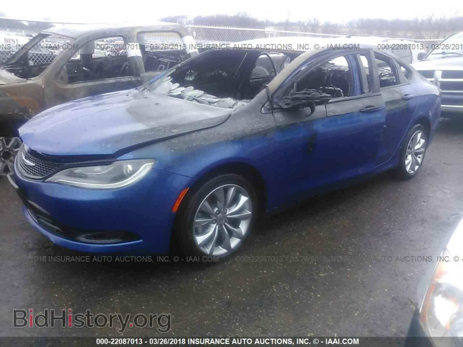 2016 Chrysler 200 - VIN: 1C3CCCDG7GN163114 - Photo 2