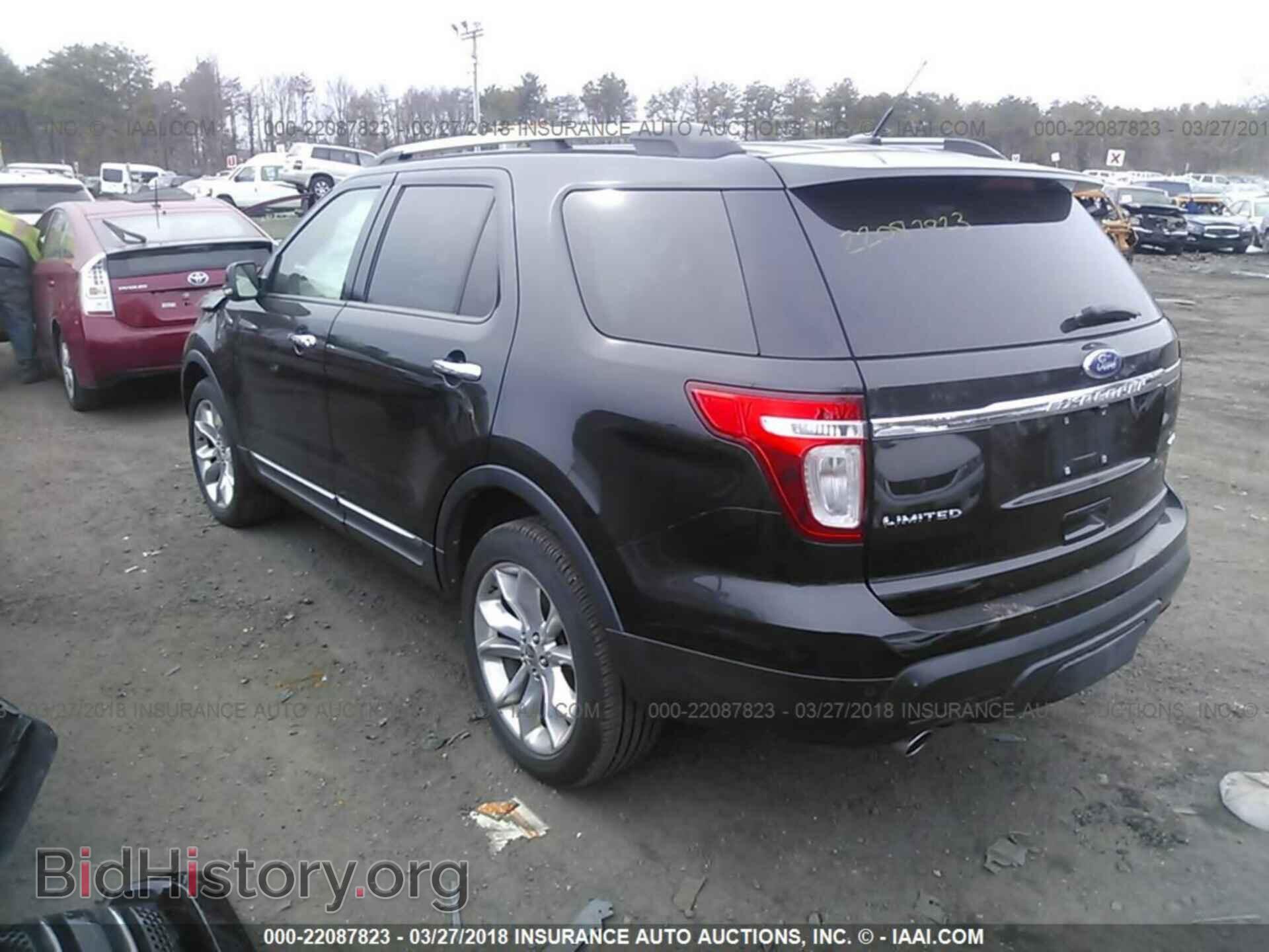 2011 Ford Explorer - VIN: 1FMHK8F88BGA48070 - Photo 3