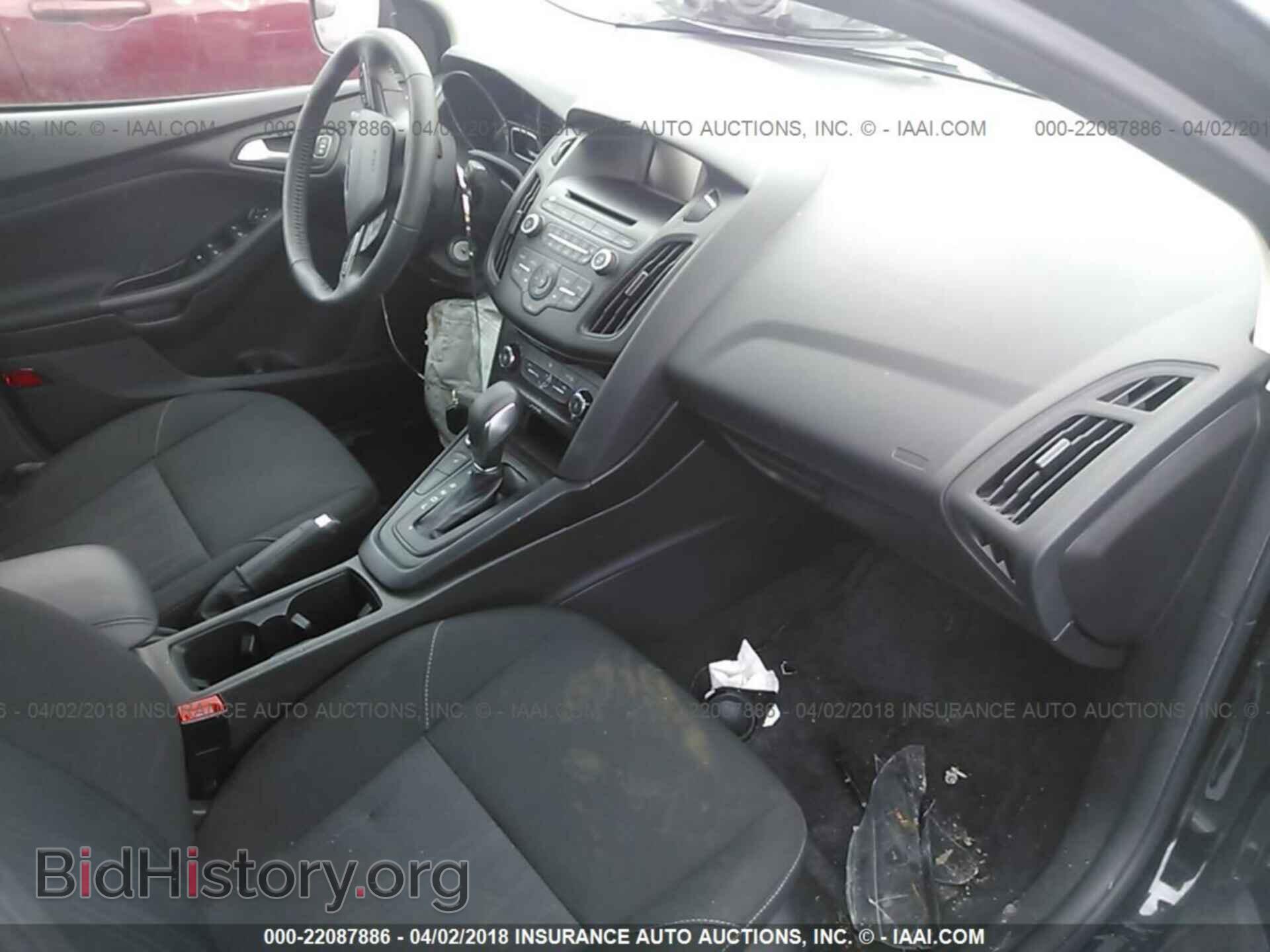 2017 Ford Focus - VIN: 1FADP3F29HL240199 - Фото 5