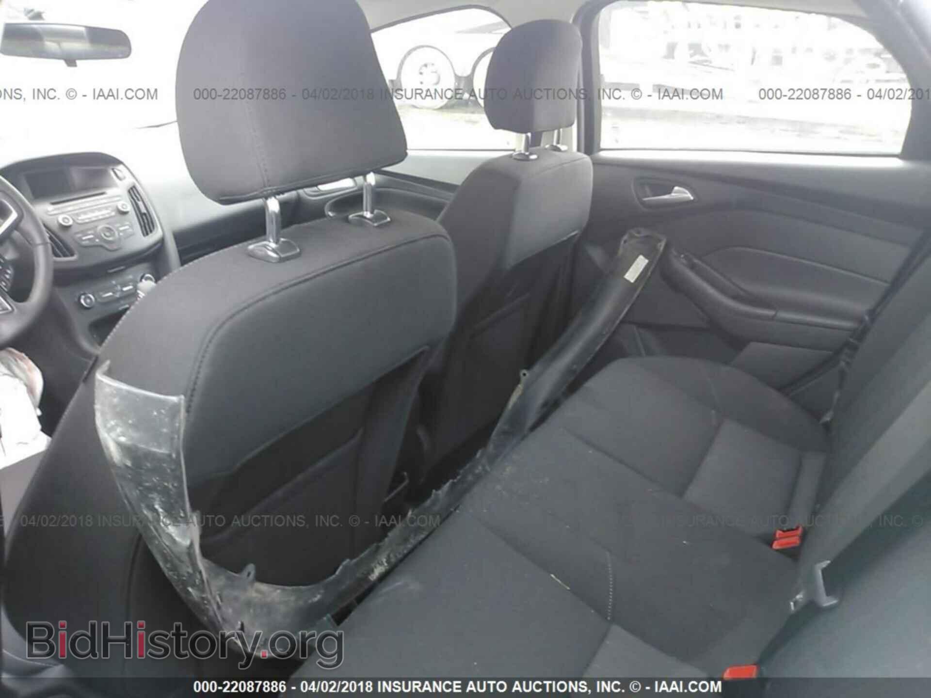 2017 Ford Focus - VIN: 1FADP3F29HL240199 - Фото 8