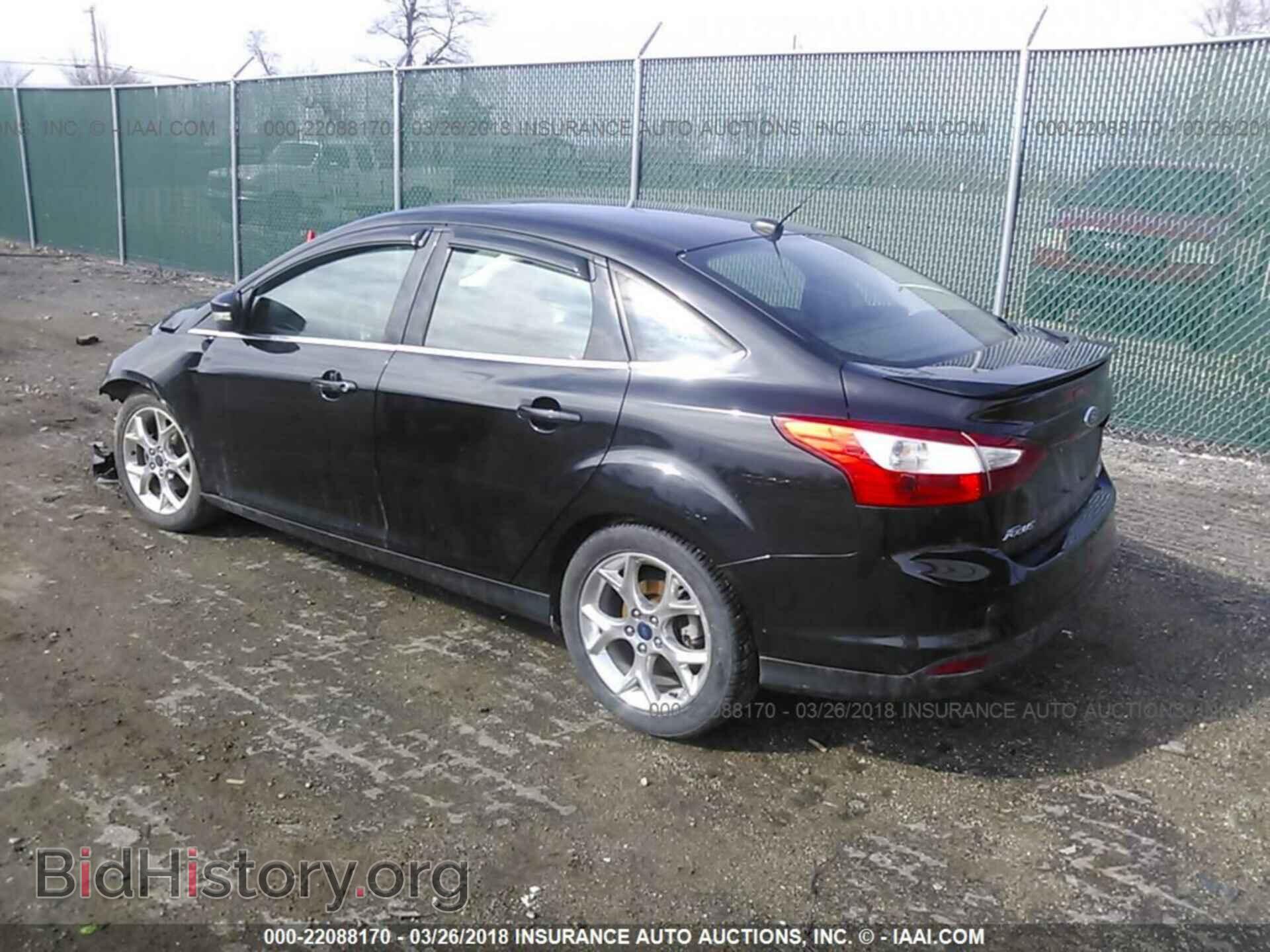 2014 Ford Focus - VIN: 1FADP3J22EL194461 - Photo 3
