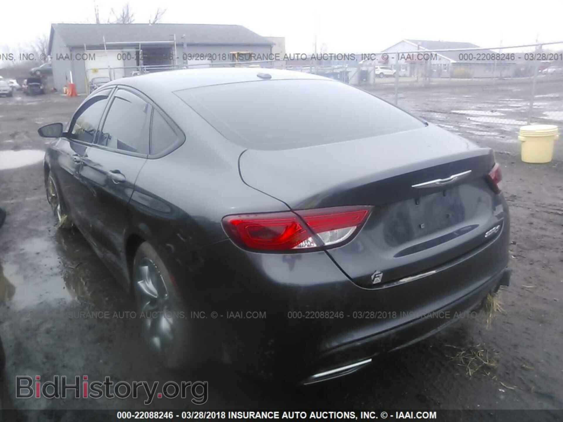 2015 Chrysler 200 - VIN: 1C3CCCBG7FN573512 - Photo 3