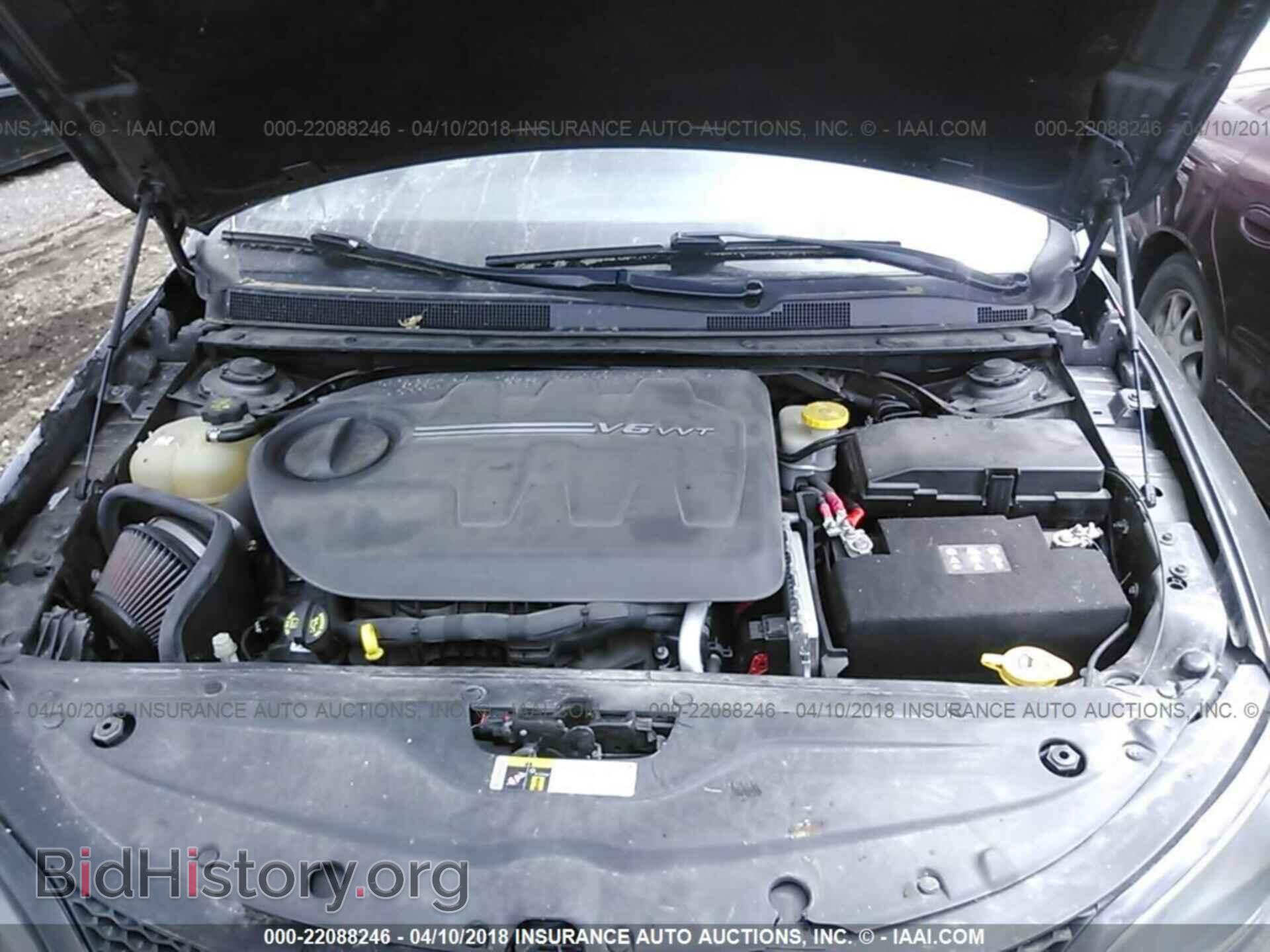 2015 Chrysler 200 - VIN: 1C3CCCBG7FN573512 - Photo 10