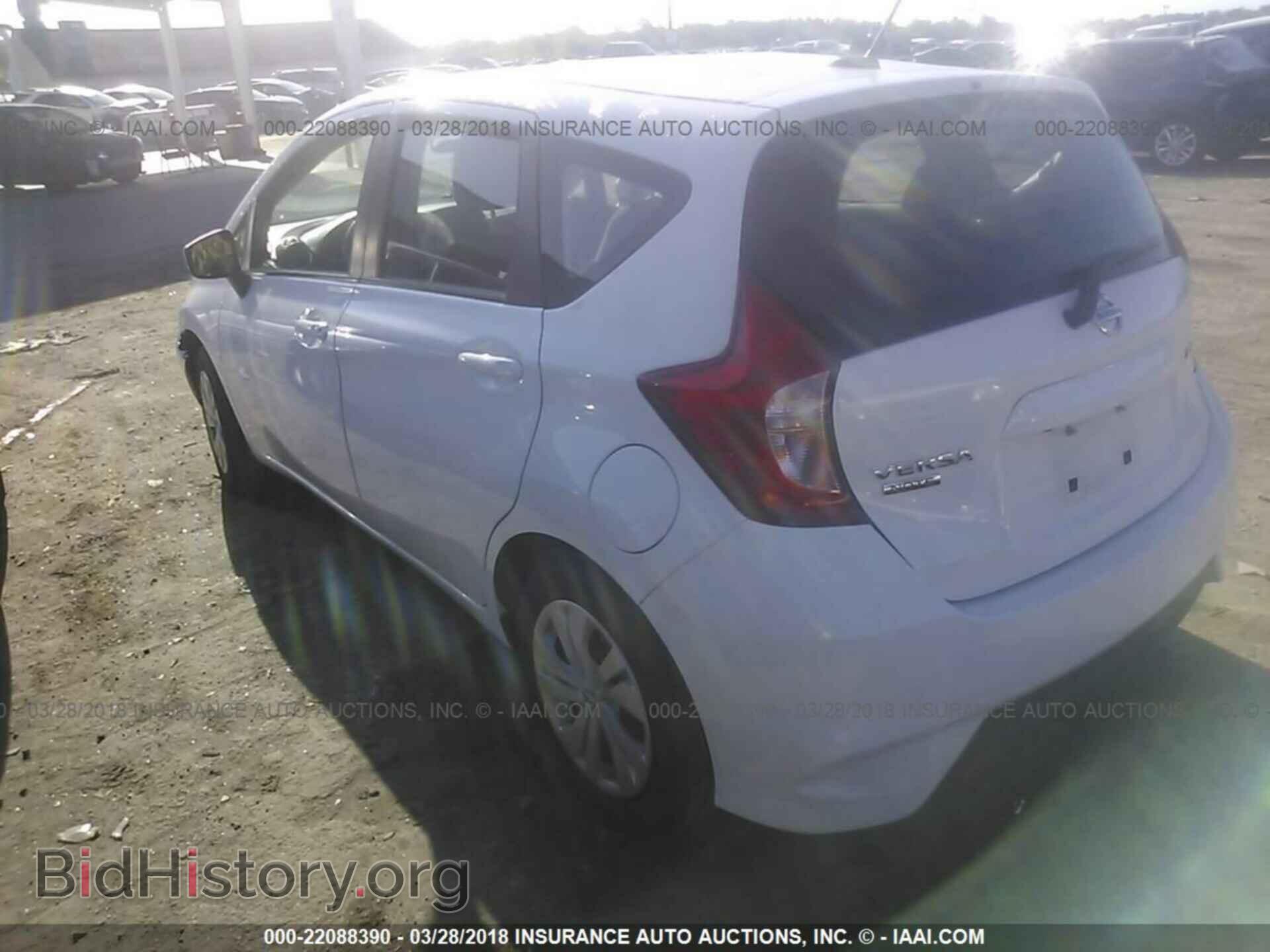 2017 Nissan Versa note - VIN: 3N1CE2CPXHL355424 - Фото 3