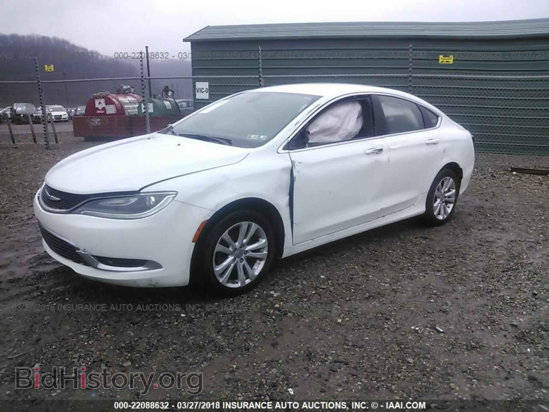 2016 Chrysler 200 - VIN: 1C3CCCAB3GN167380 - Photo 2