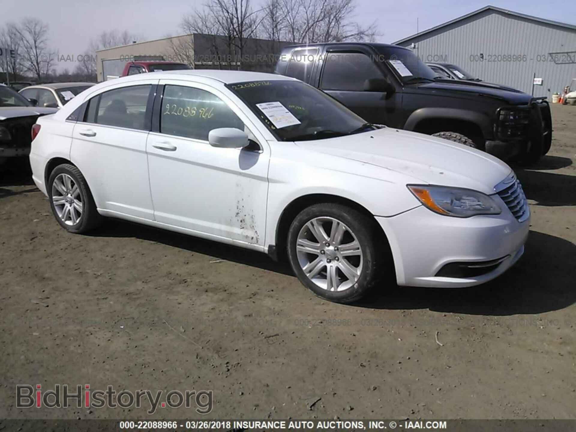 Photo 1C3CCBAB0DN762001 - Chrysler 200 2013