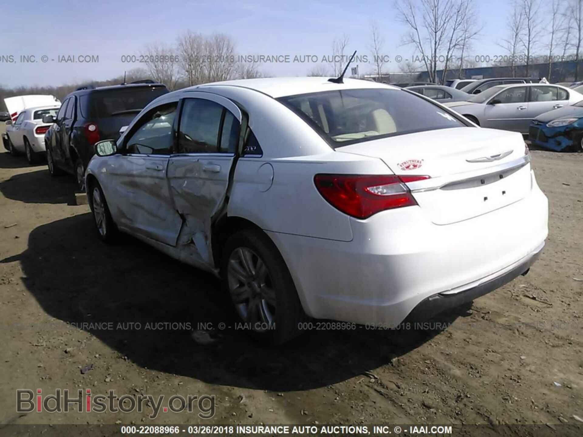 2013 Chrysler 200 - VIN: 1C3CCBAB0DN762001 - Photo 3