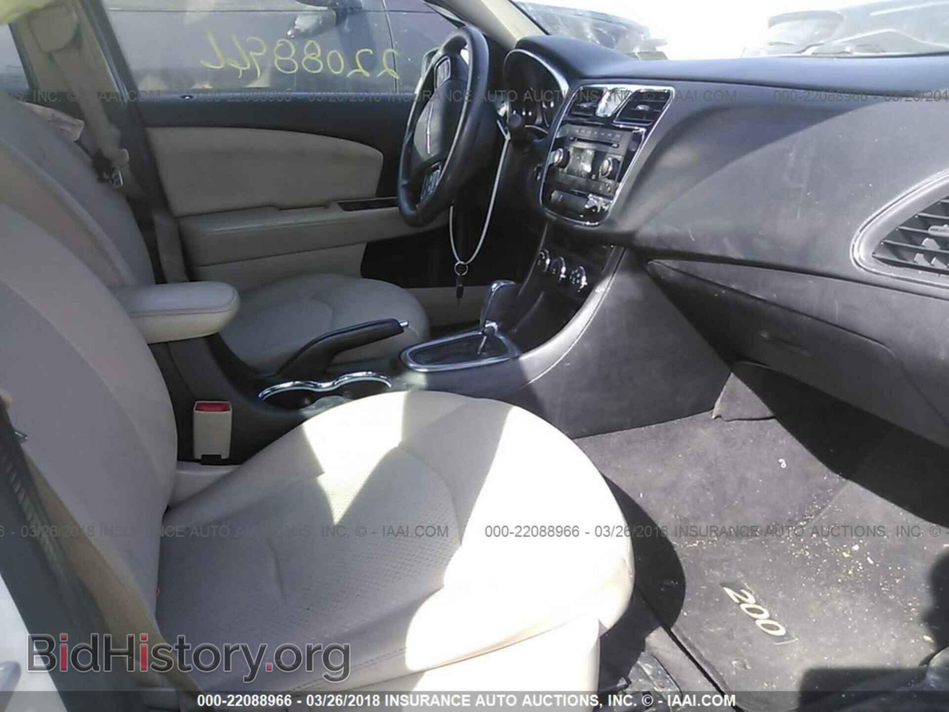 2013 Chrysler 200 - VIN: 1C3CCBAB0DN762001 - Photo 5
