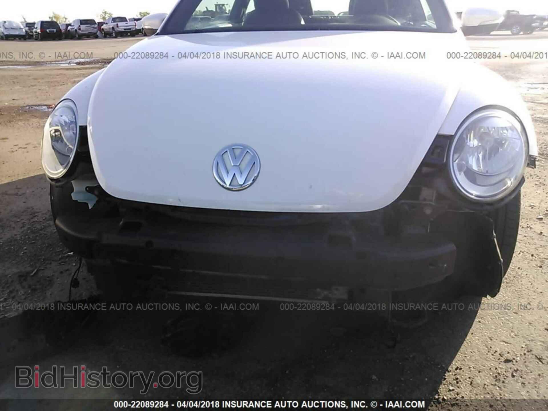 2012 Volkswagen Beetle - VIN: 3VWJP7AT7CM619310 - Фото 6