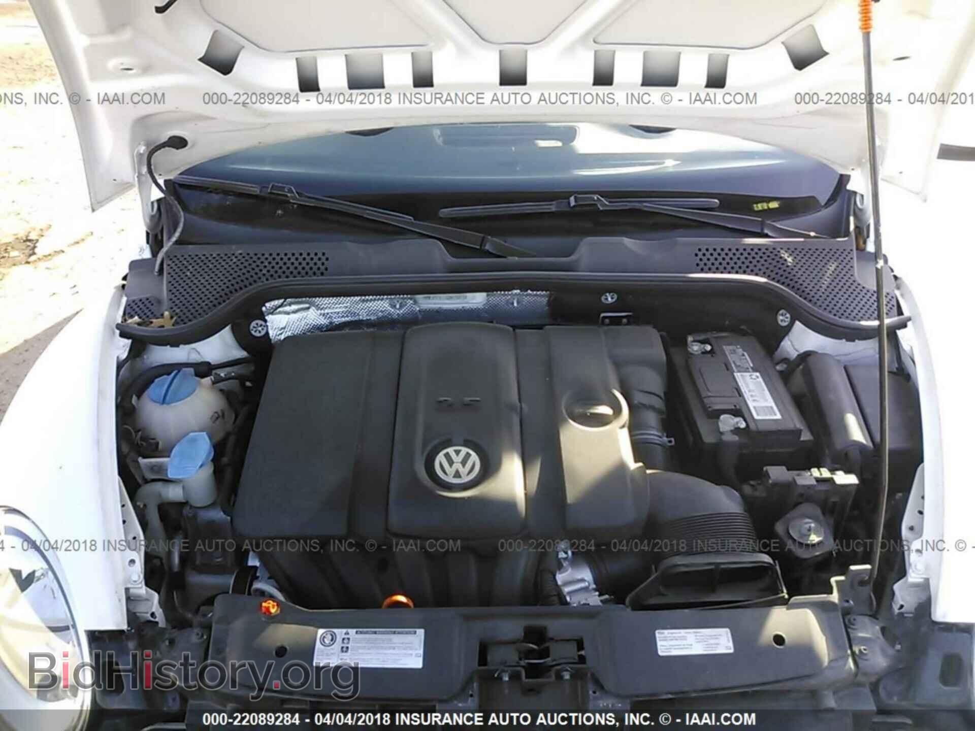 2012 Volkswagen Beetle - VIN: 3VWJP7AT7CM619310 - Фото 10