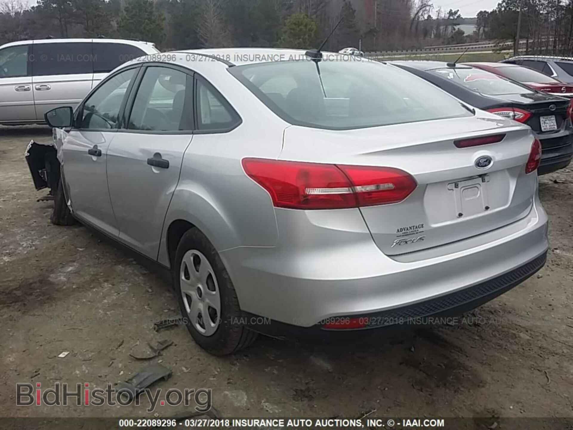 2017 Ford Focus - VIN: 1FADP3E23HL317148 - Фото 3