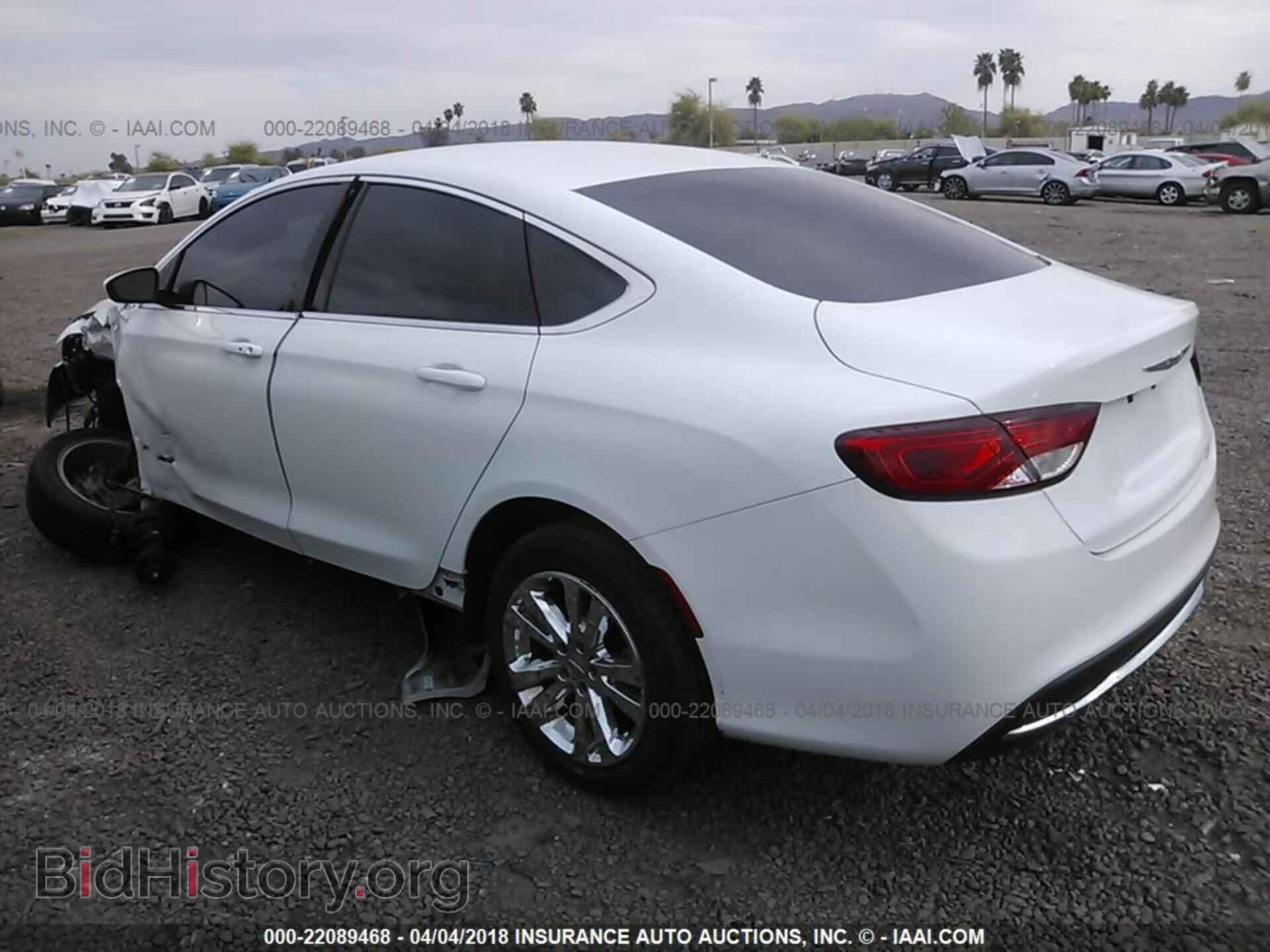 2015 Chrysler 200 - VIN: 1C3CCCAB9FN695066 - Photo 3