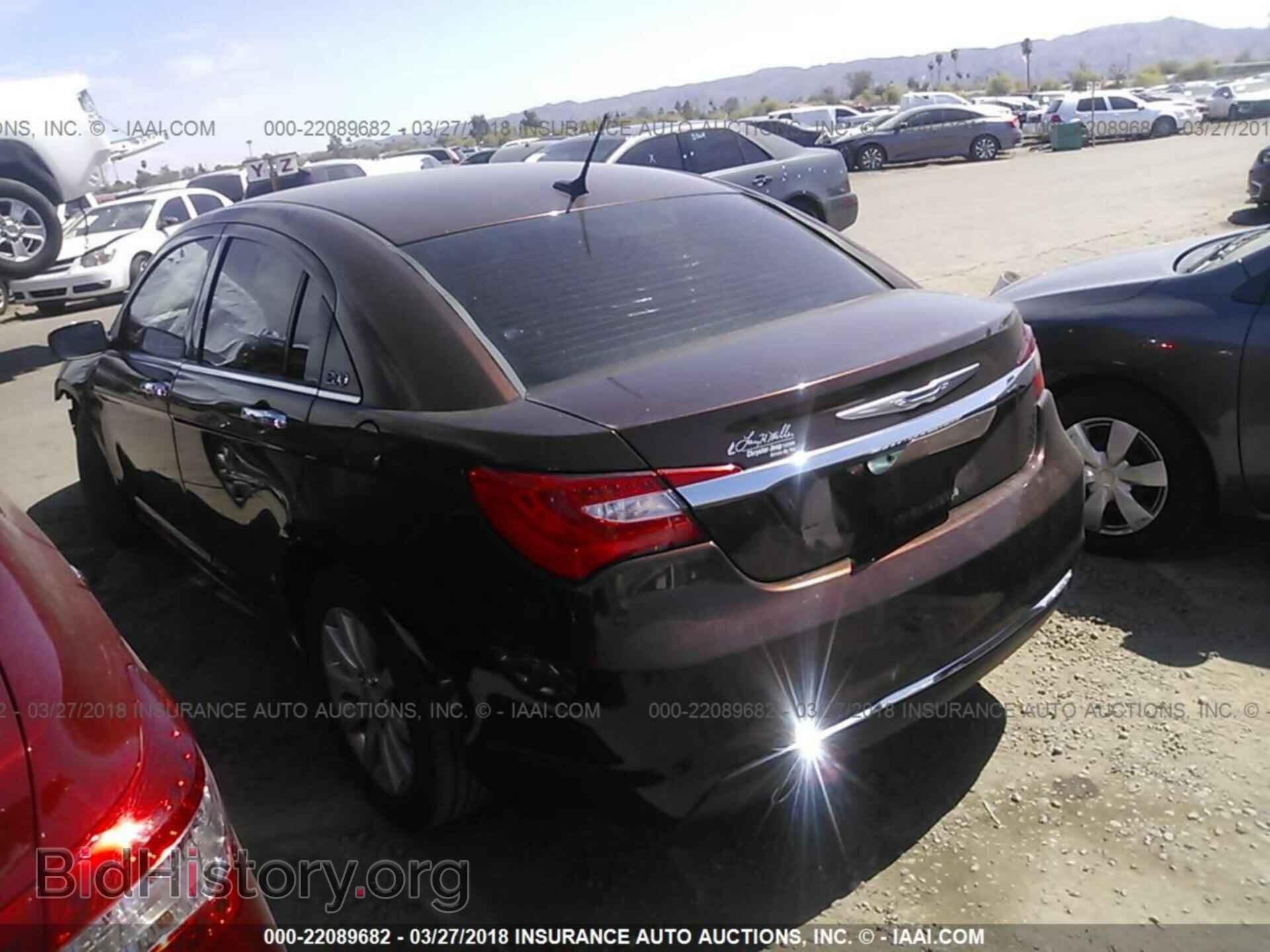 2013 Chrysler 200 - VIN: 1C3CCBCG7DN504714 - Фото 3